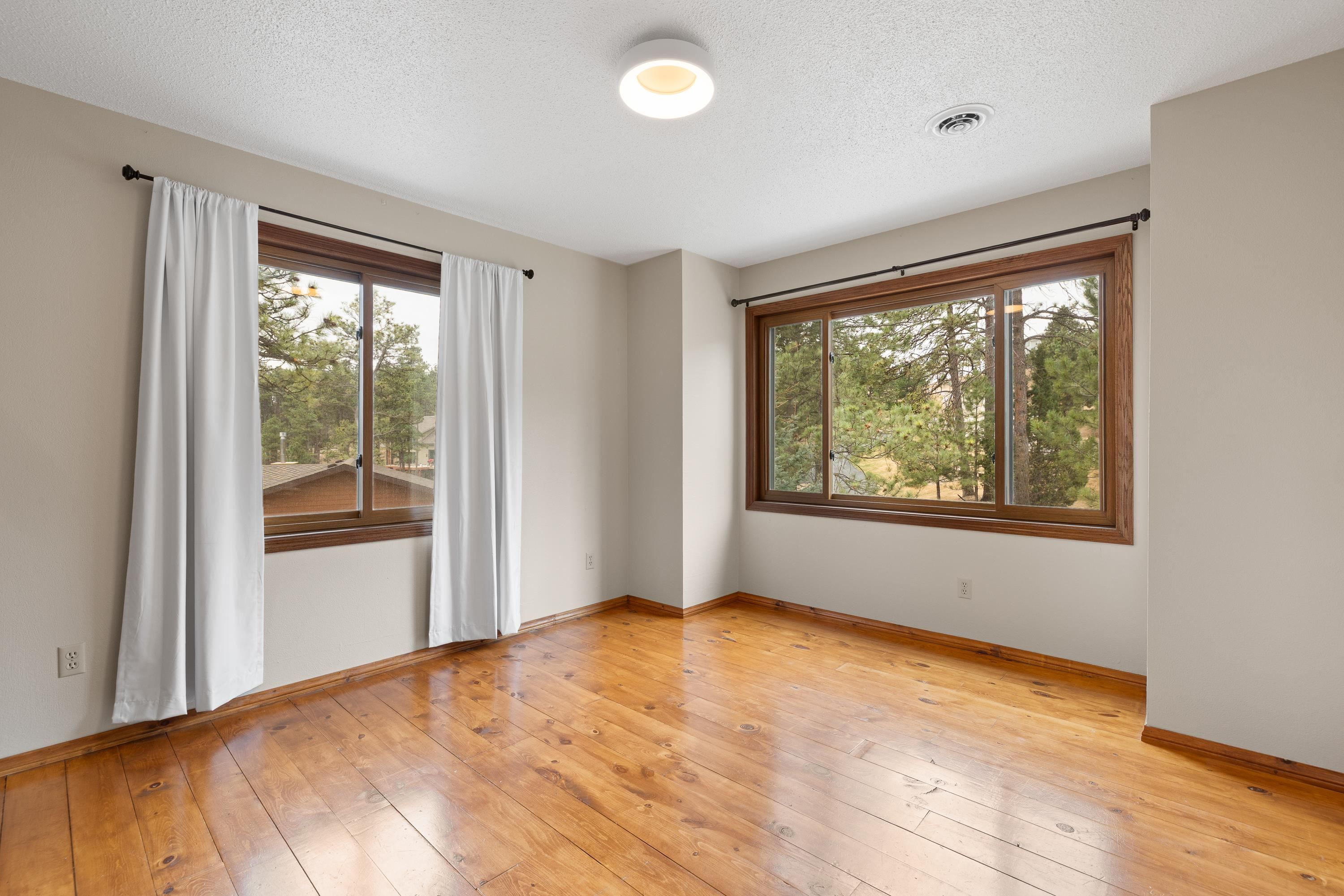 4412 Carriage Hills Drive