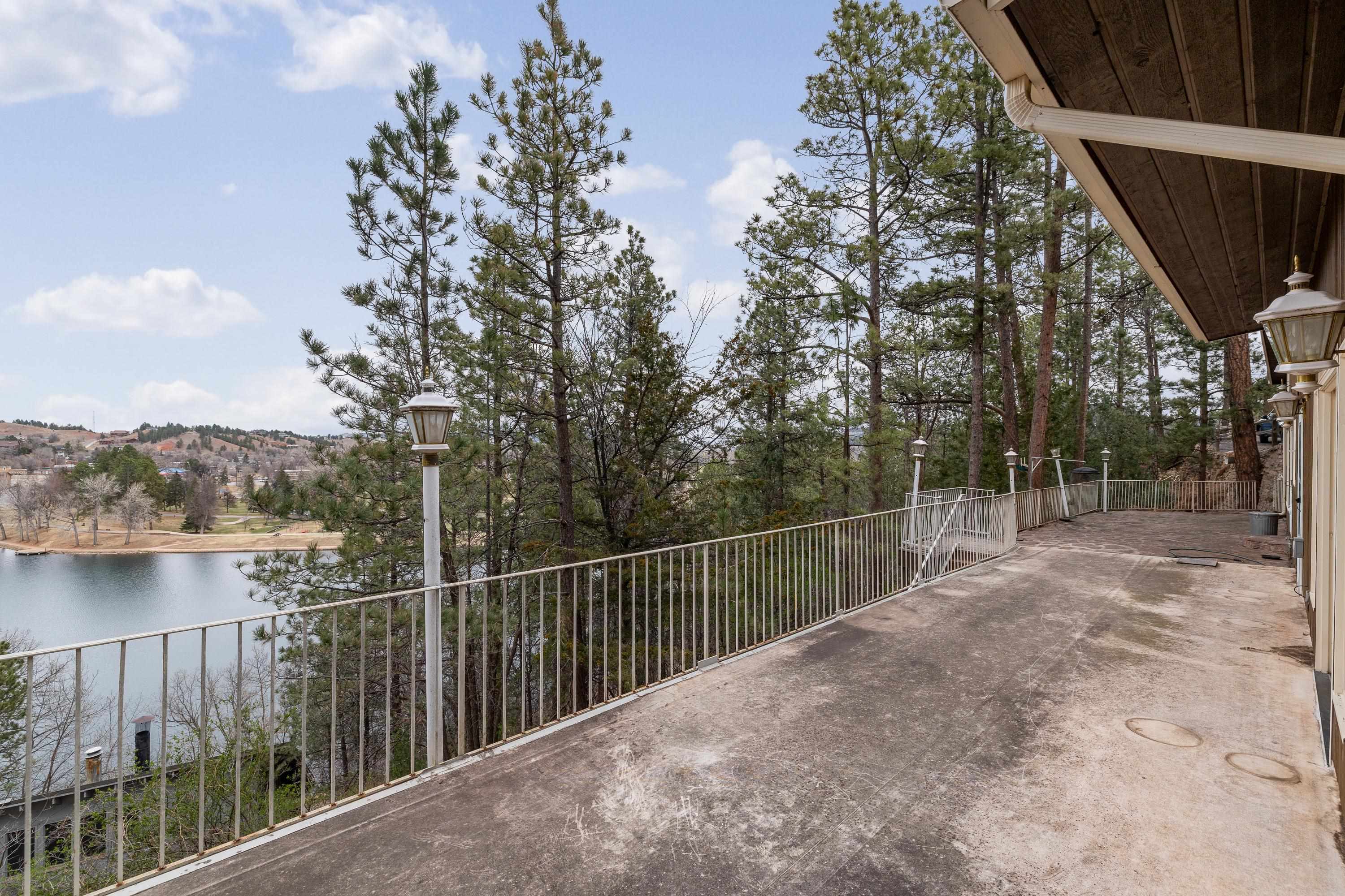 4180 Cliff Drive
