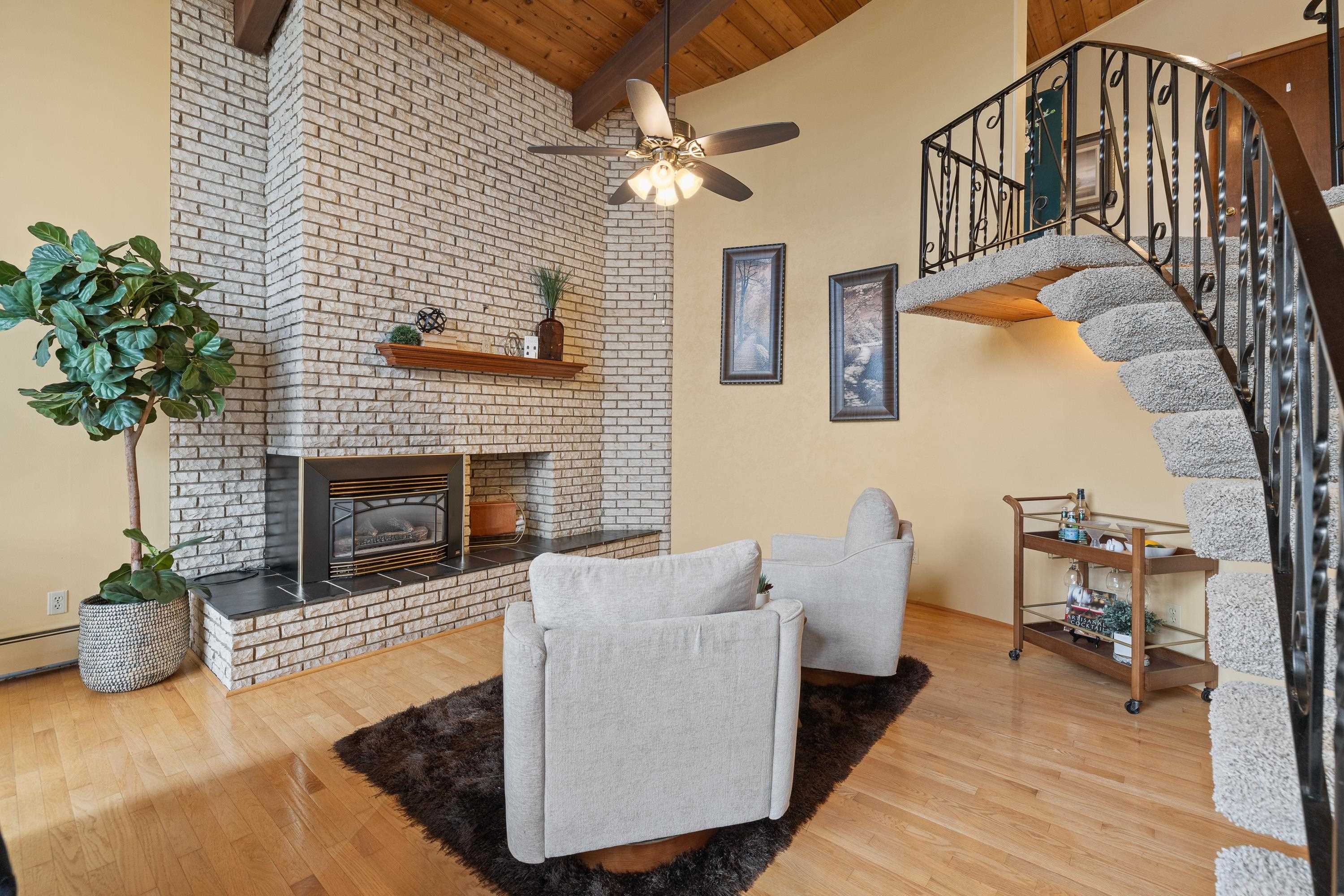 4180 Cliff Drive