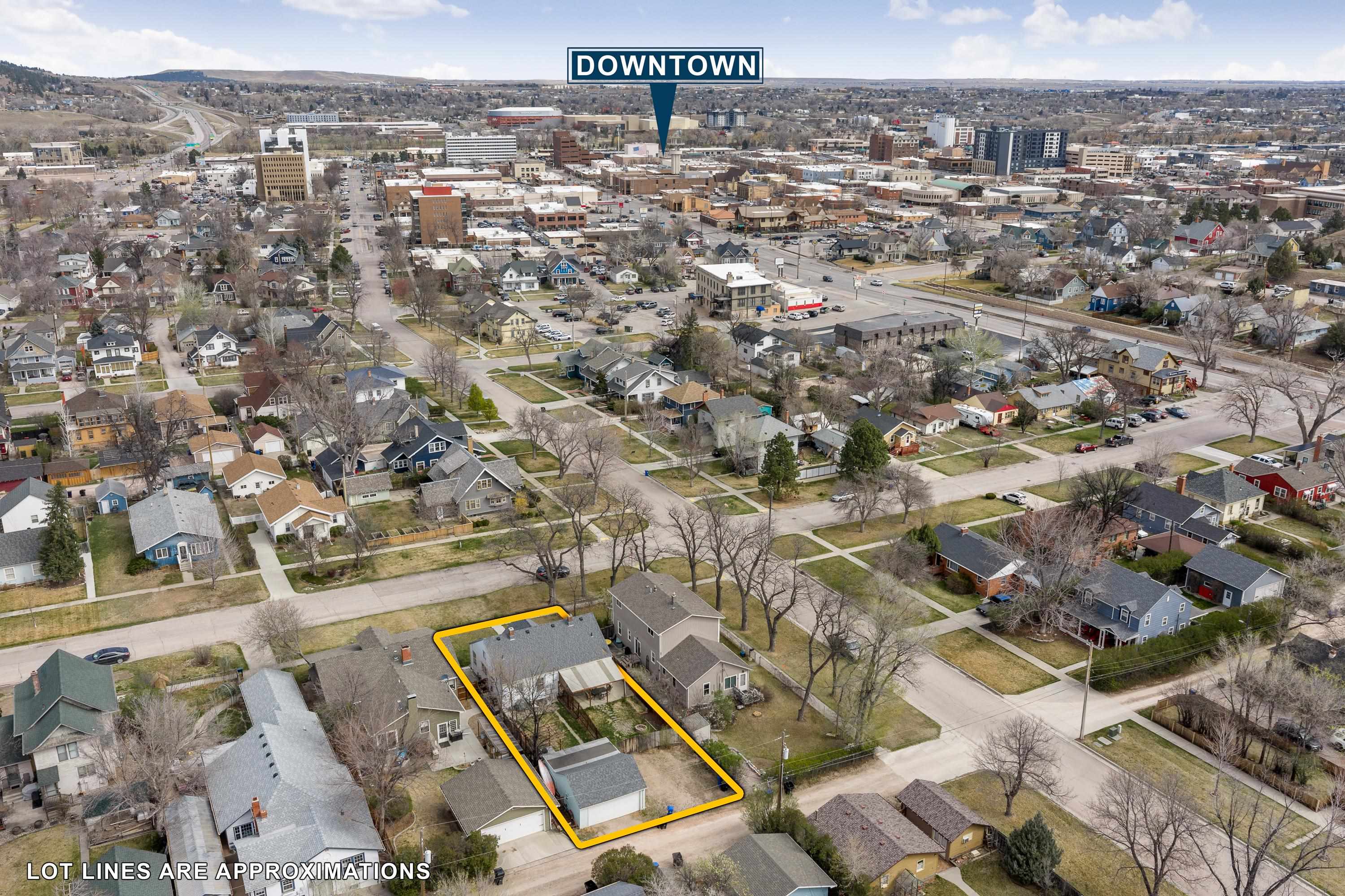 905 & 907 Clark Lane