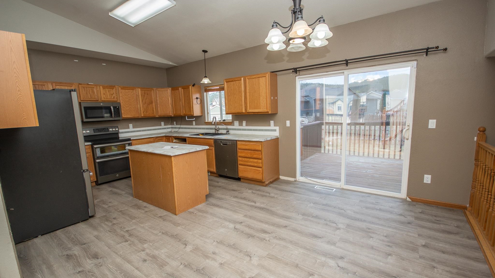 14865 Glenwood Drive