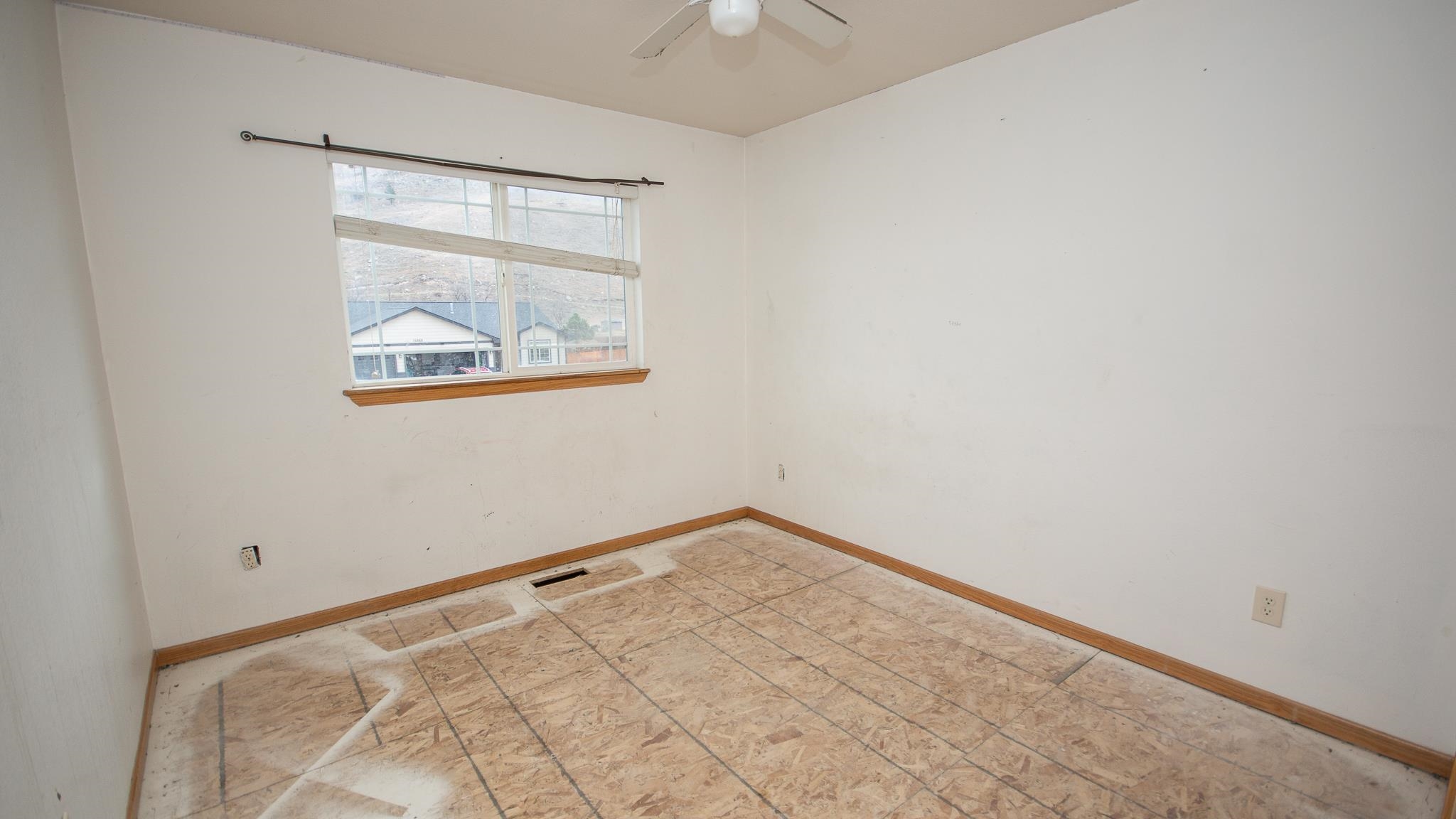 14865 Glenwood Drive