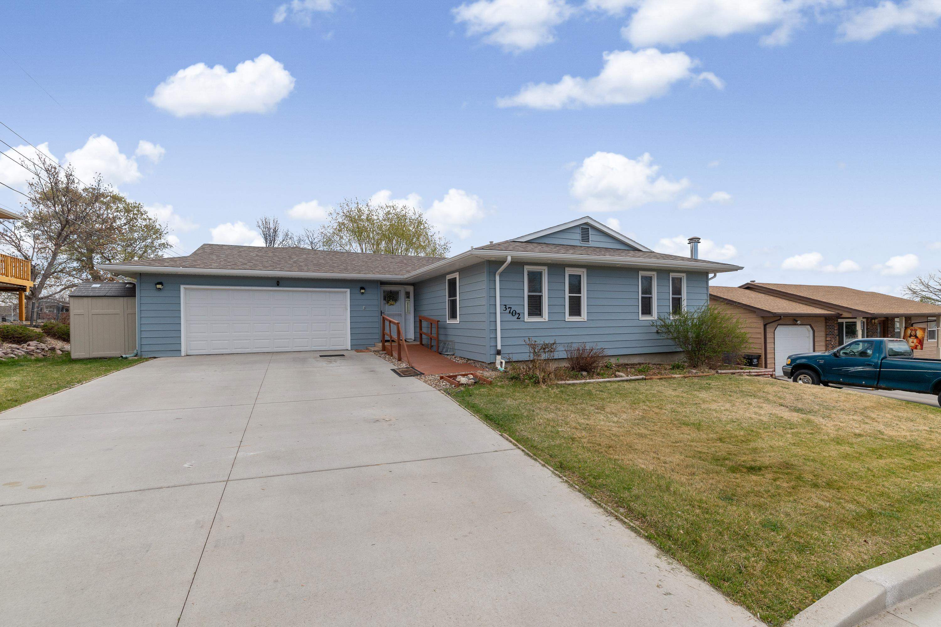 3702 Parkview Drive
