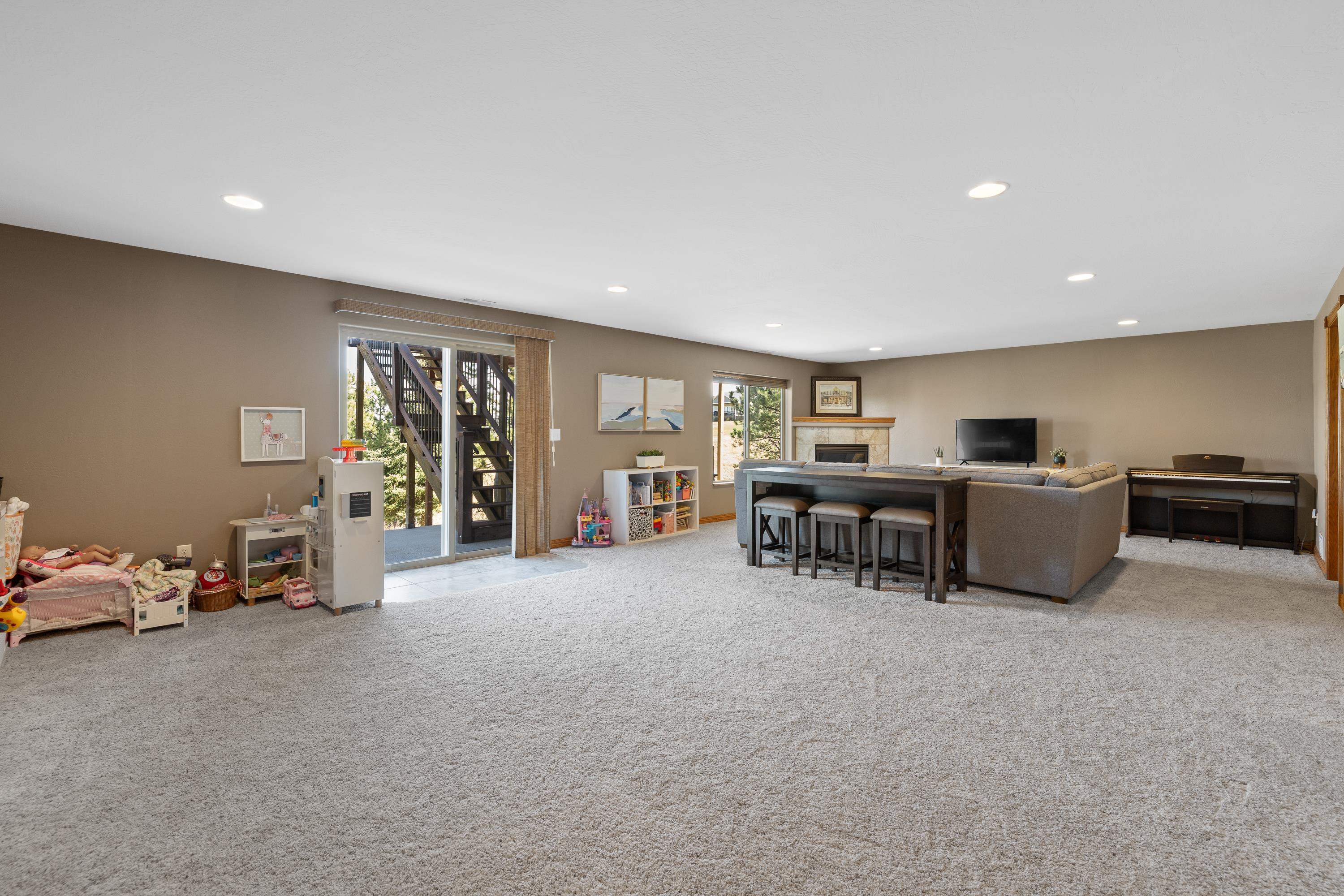 6503 Kennemer Drive
