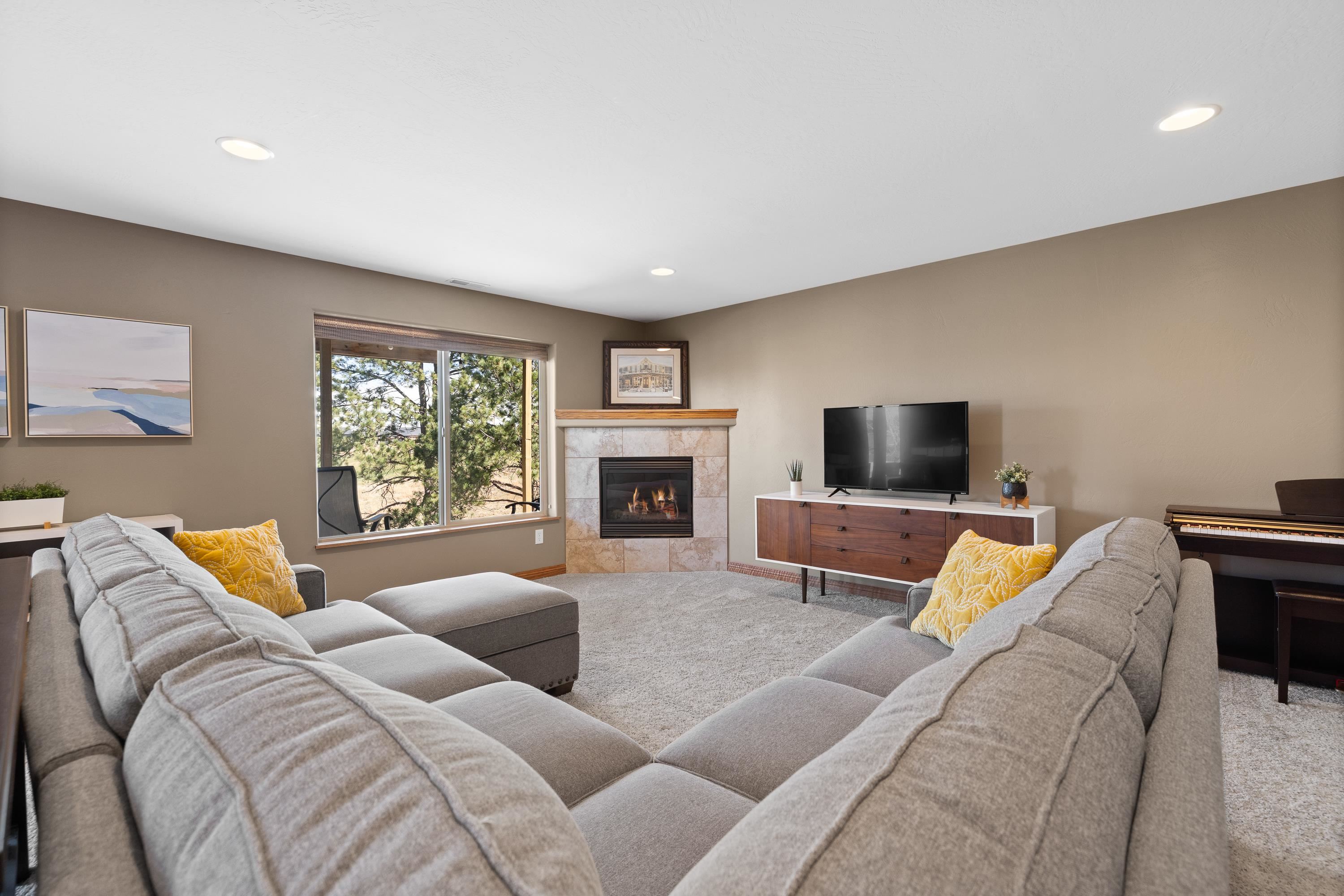 6503 Kennemer Drive