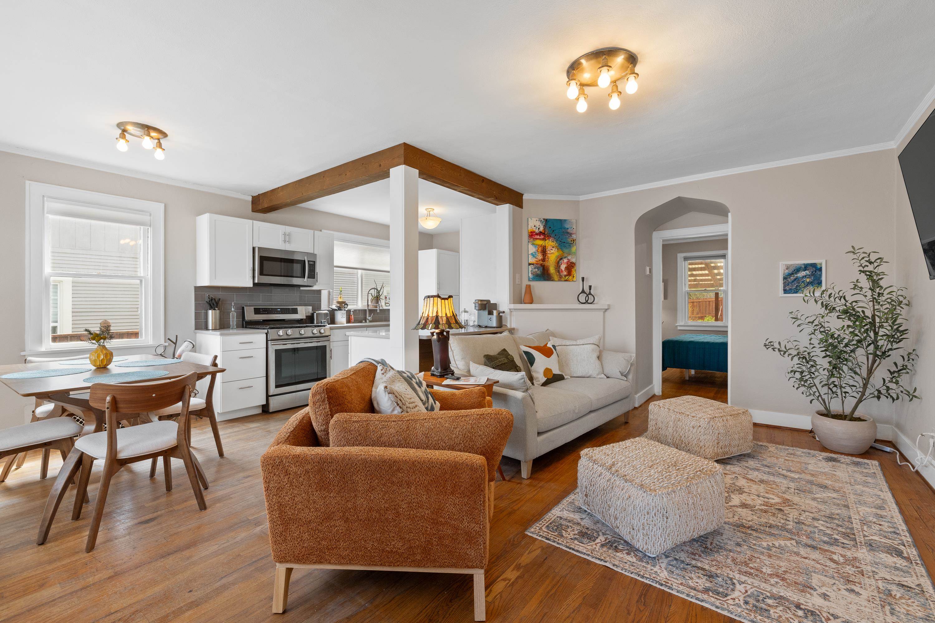 905/907 Clark Lane