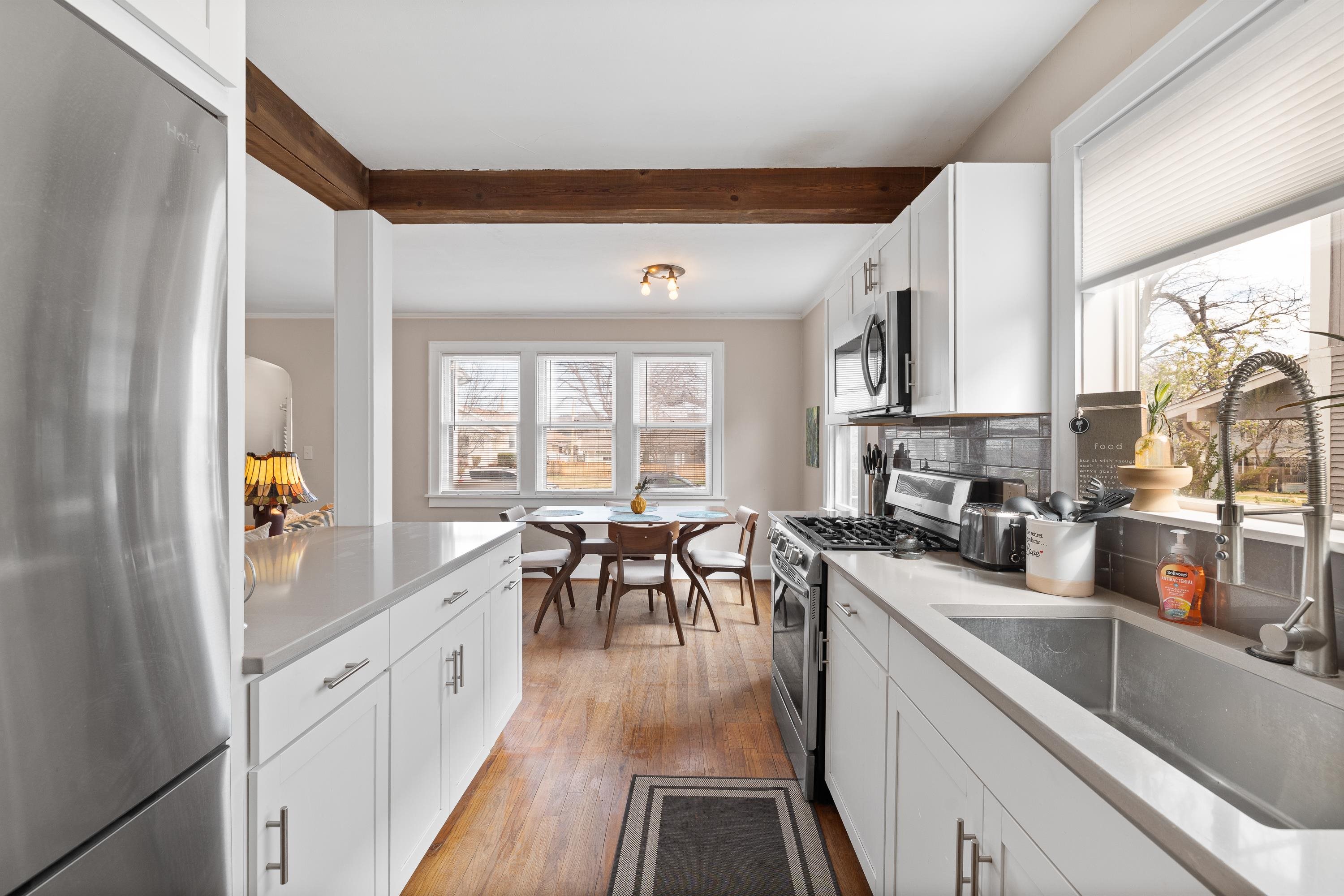905/907 Clark Lane