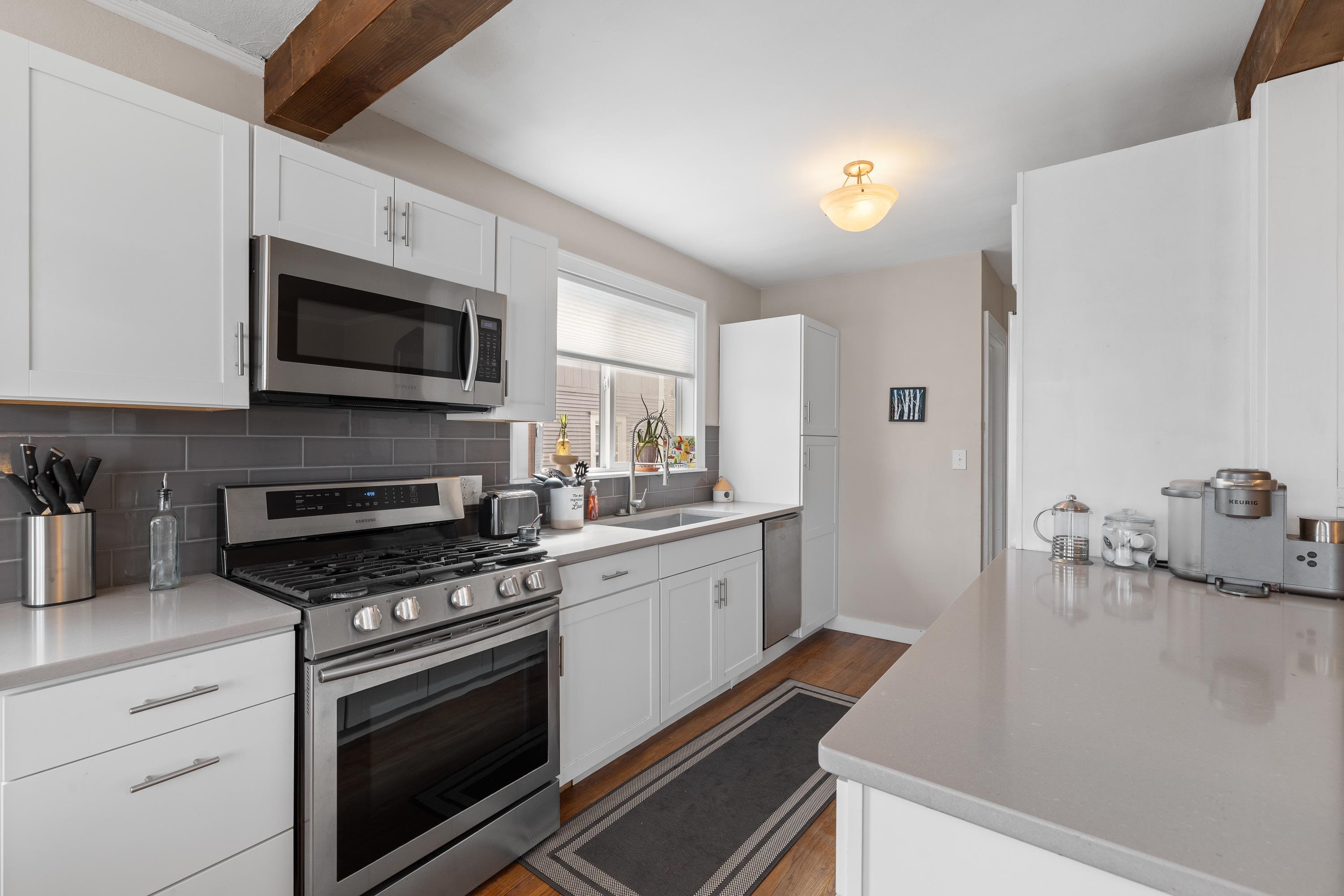 905/907 Clark Lane