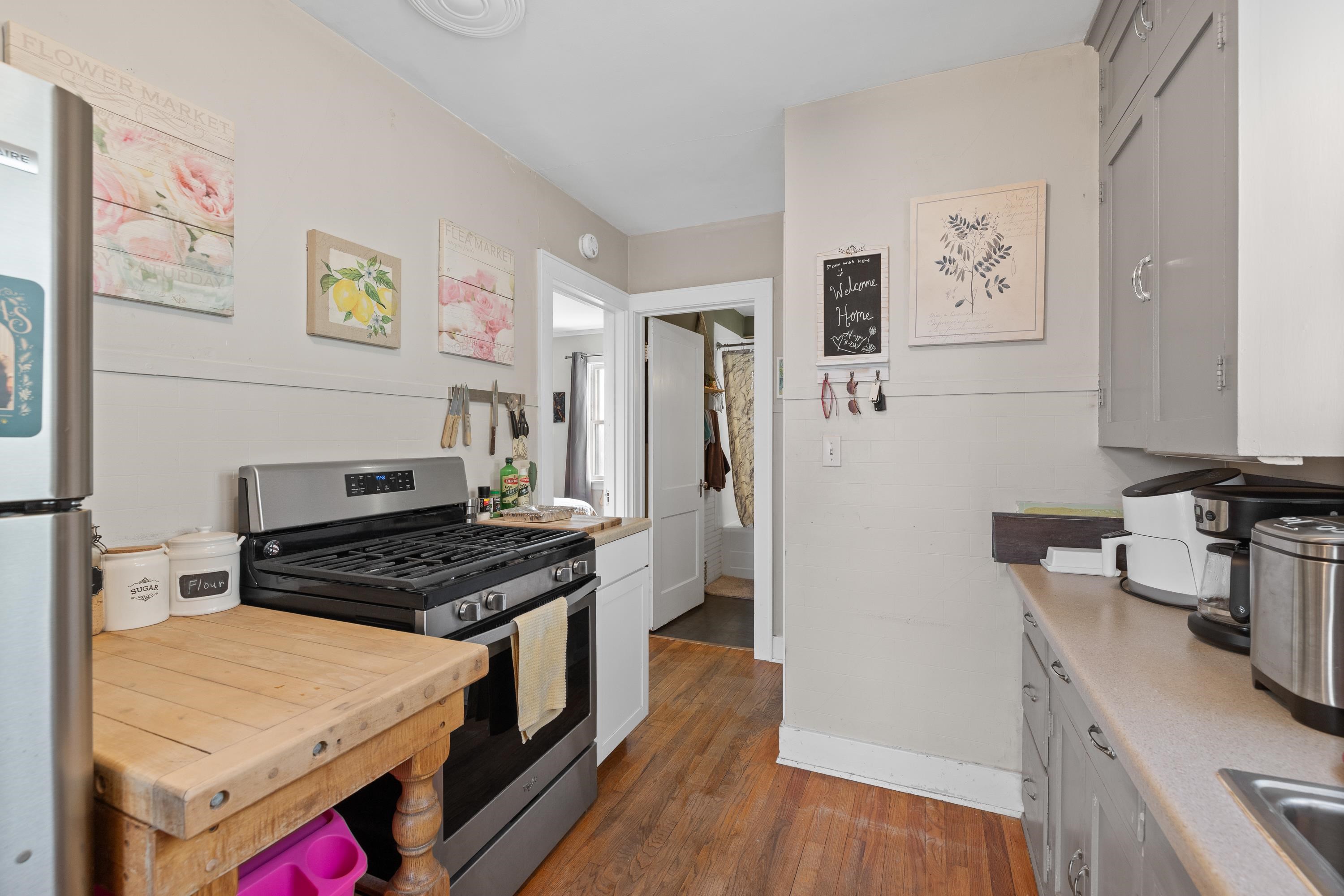 905/907 Clark Lane