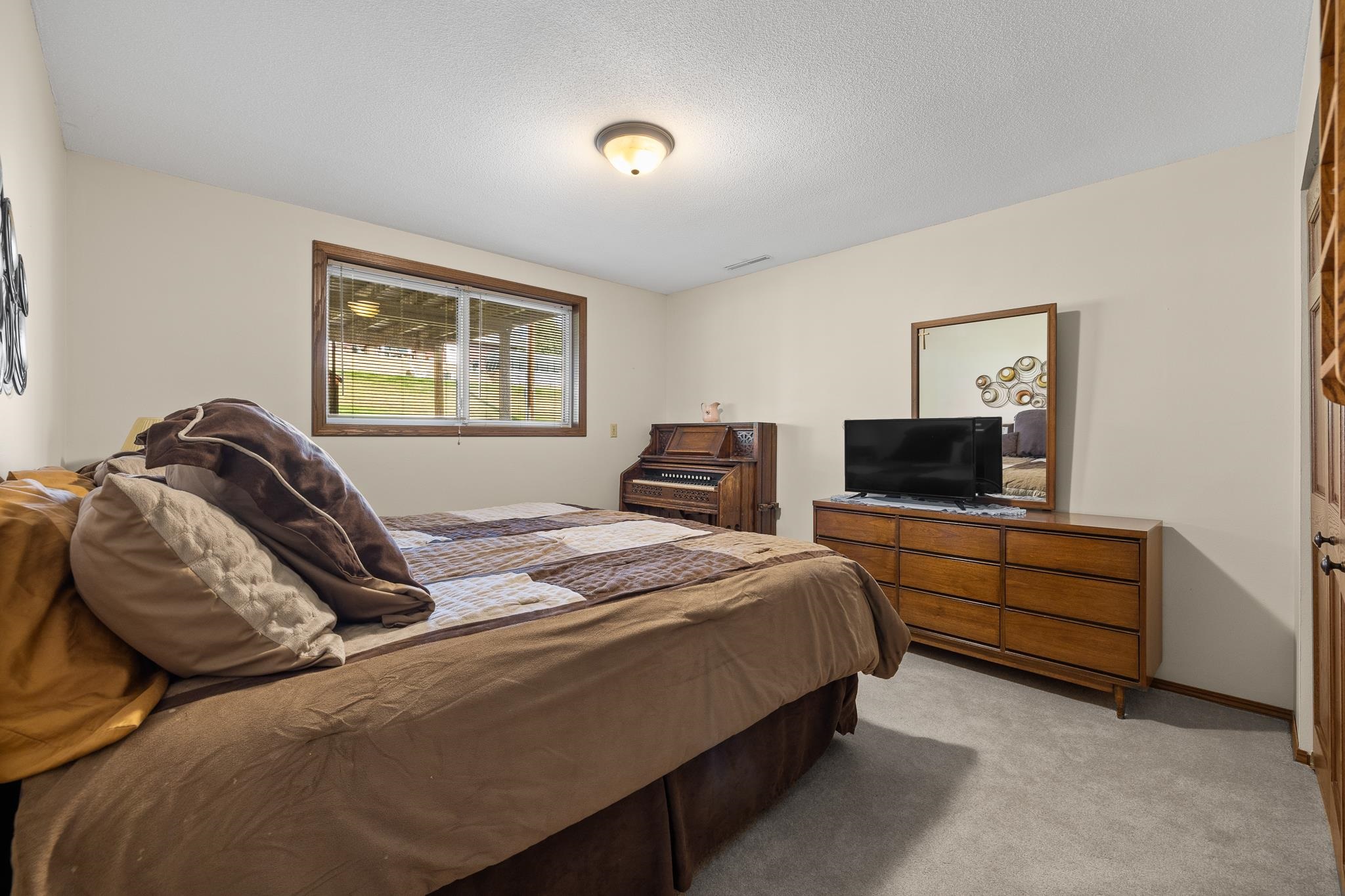 4414 Bellewood Drive