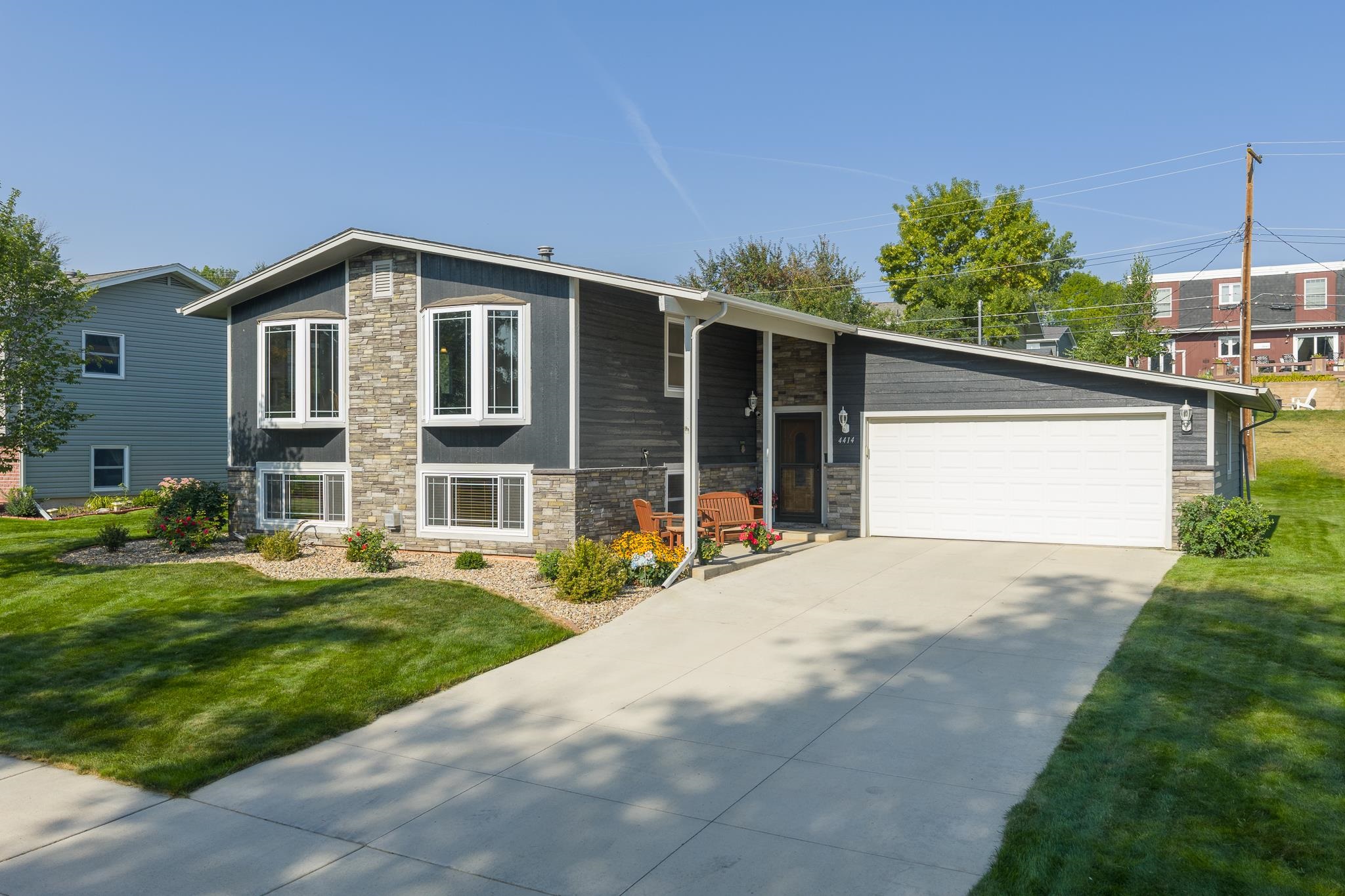 4414 Bellewood Drive