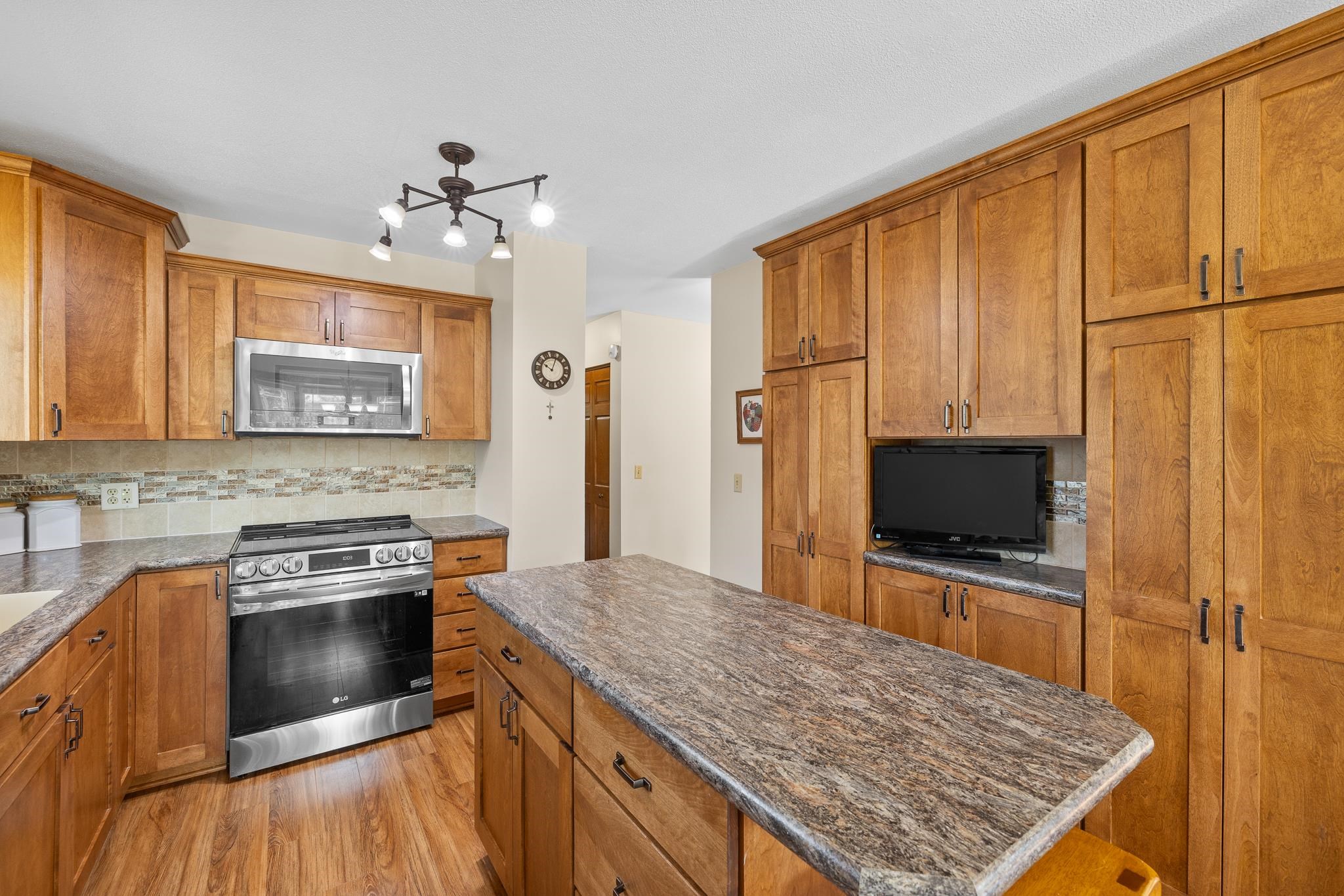 4414 Bellewood Drive