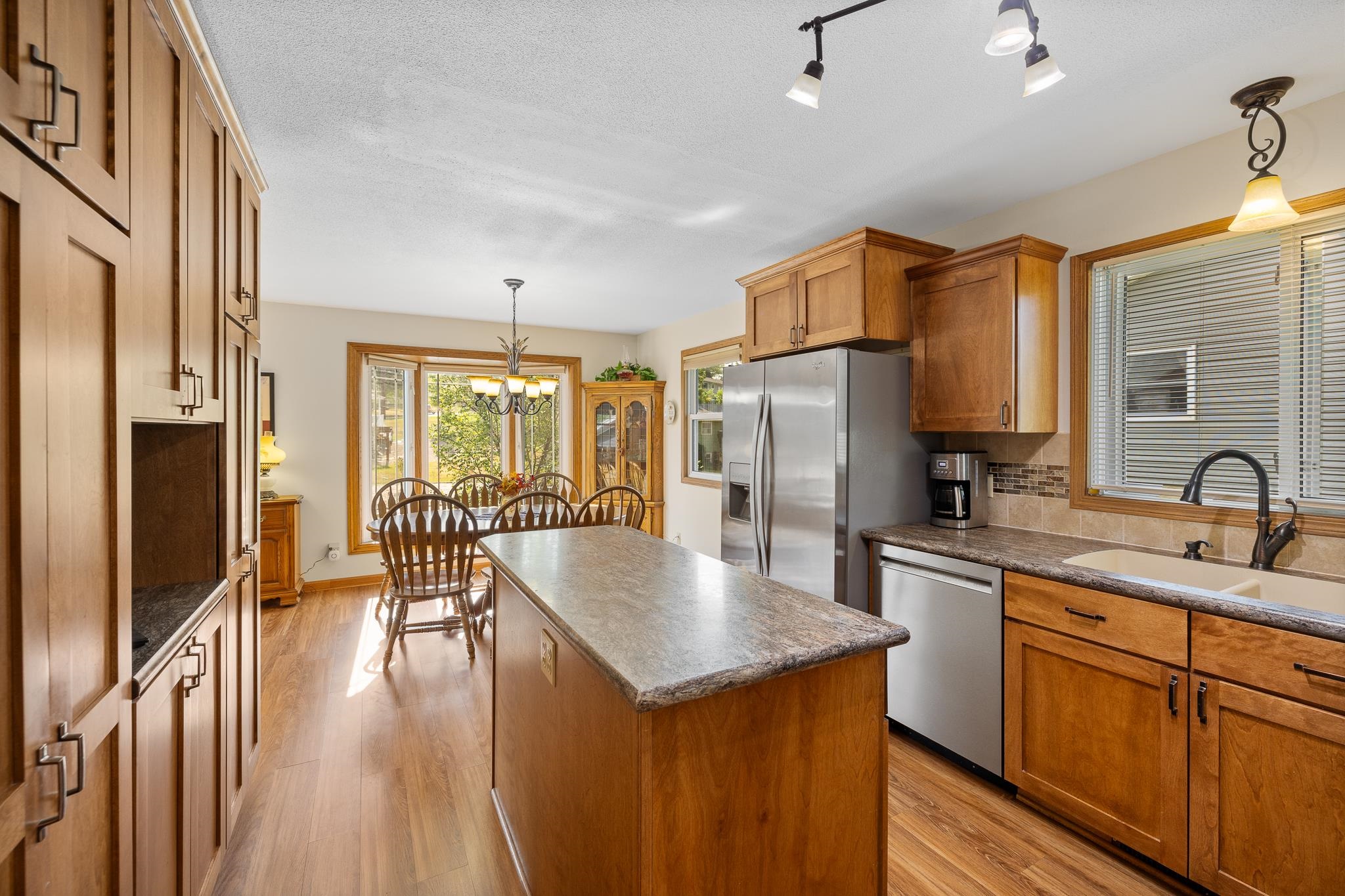 4414 Bellewood Drive