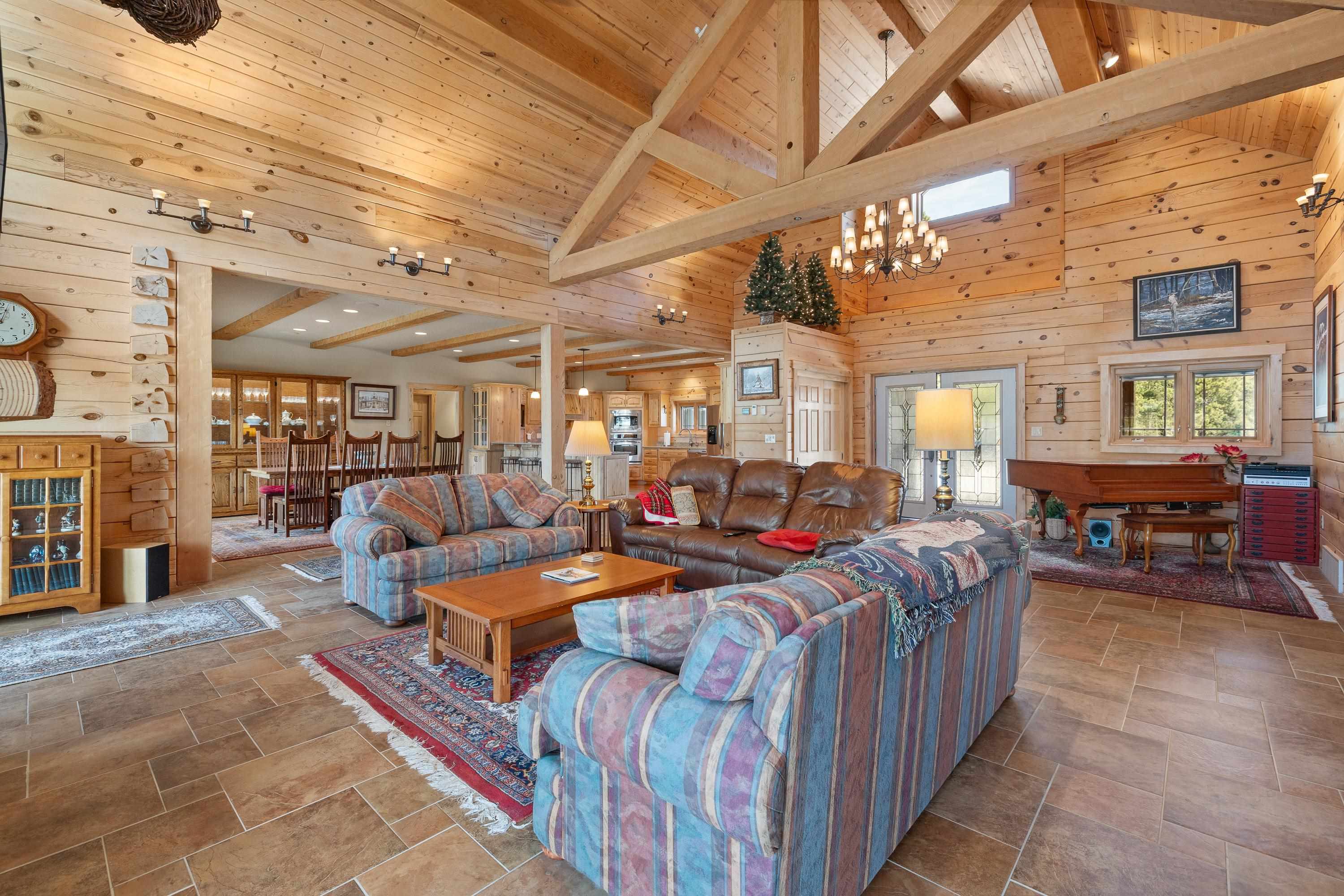 22765 Hat Mountain Drive