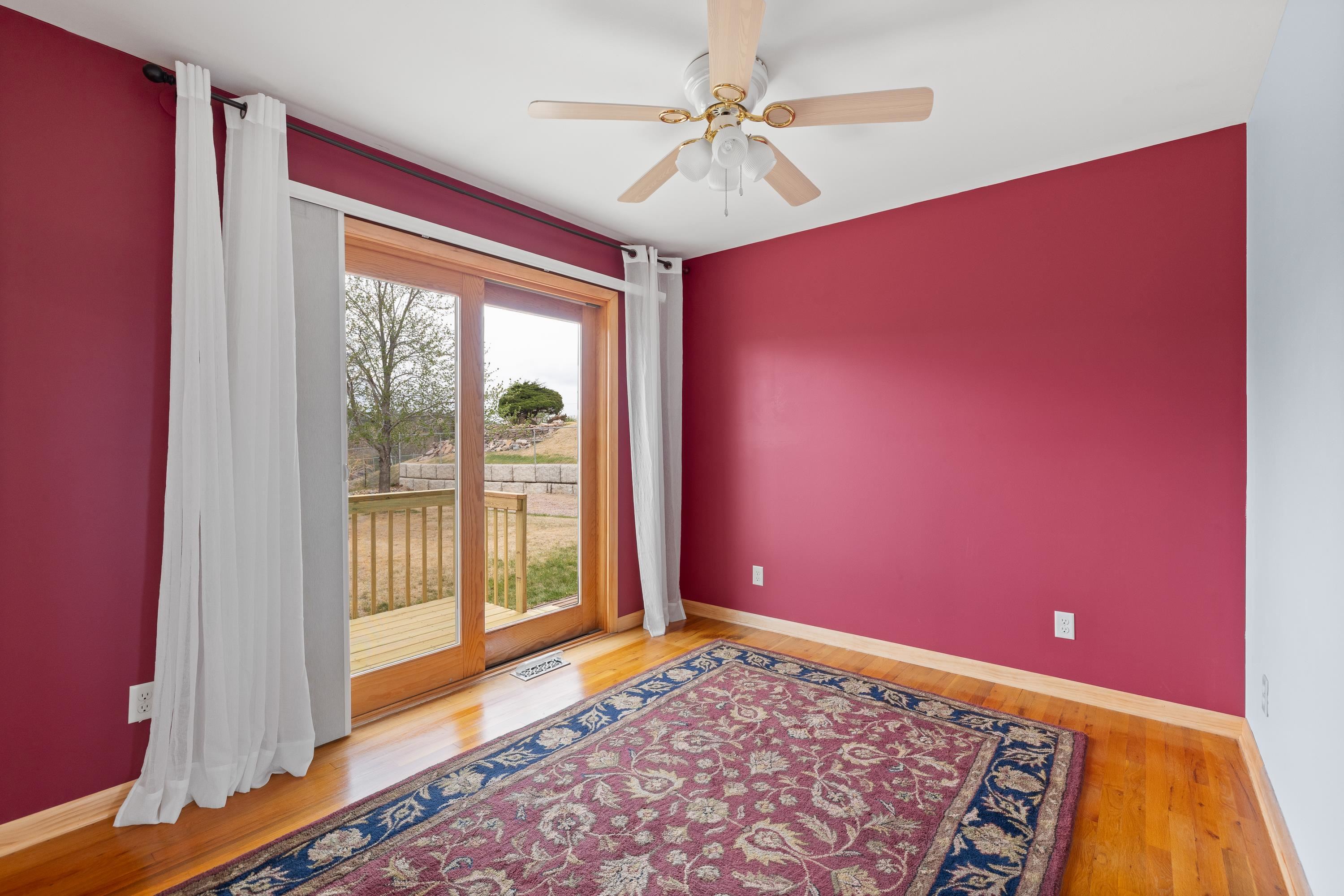 2801 Grandview Drive