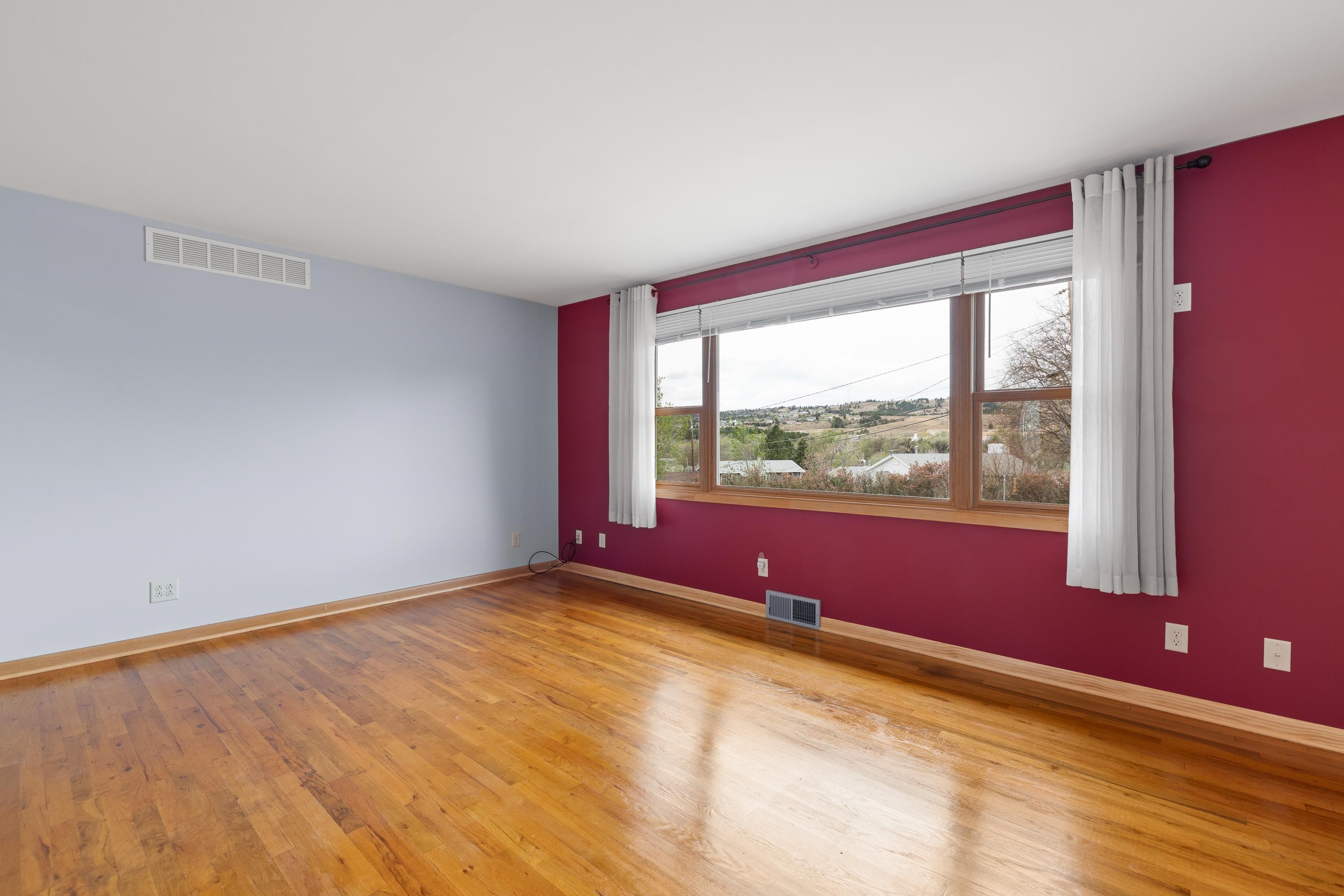 2801 Grandview Drive