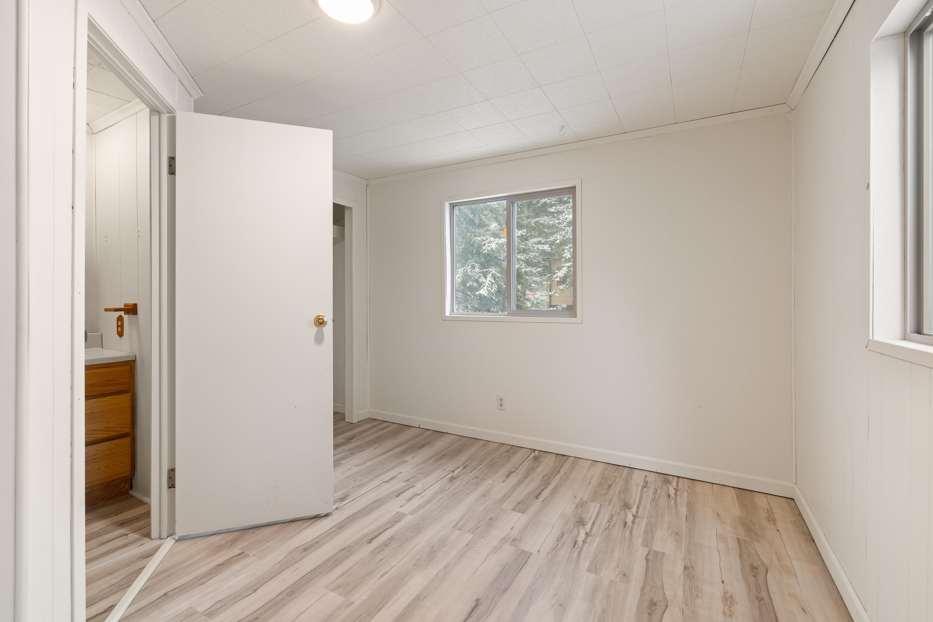 13073 Pine Cliff Circle