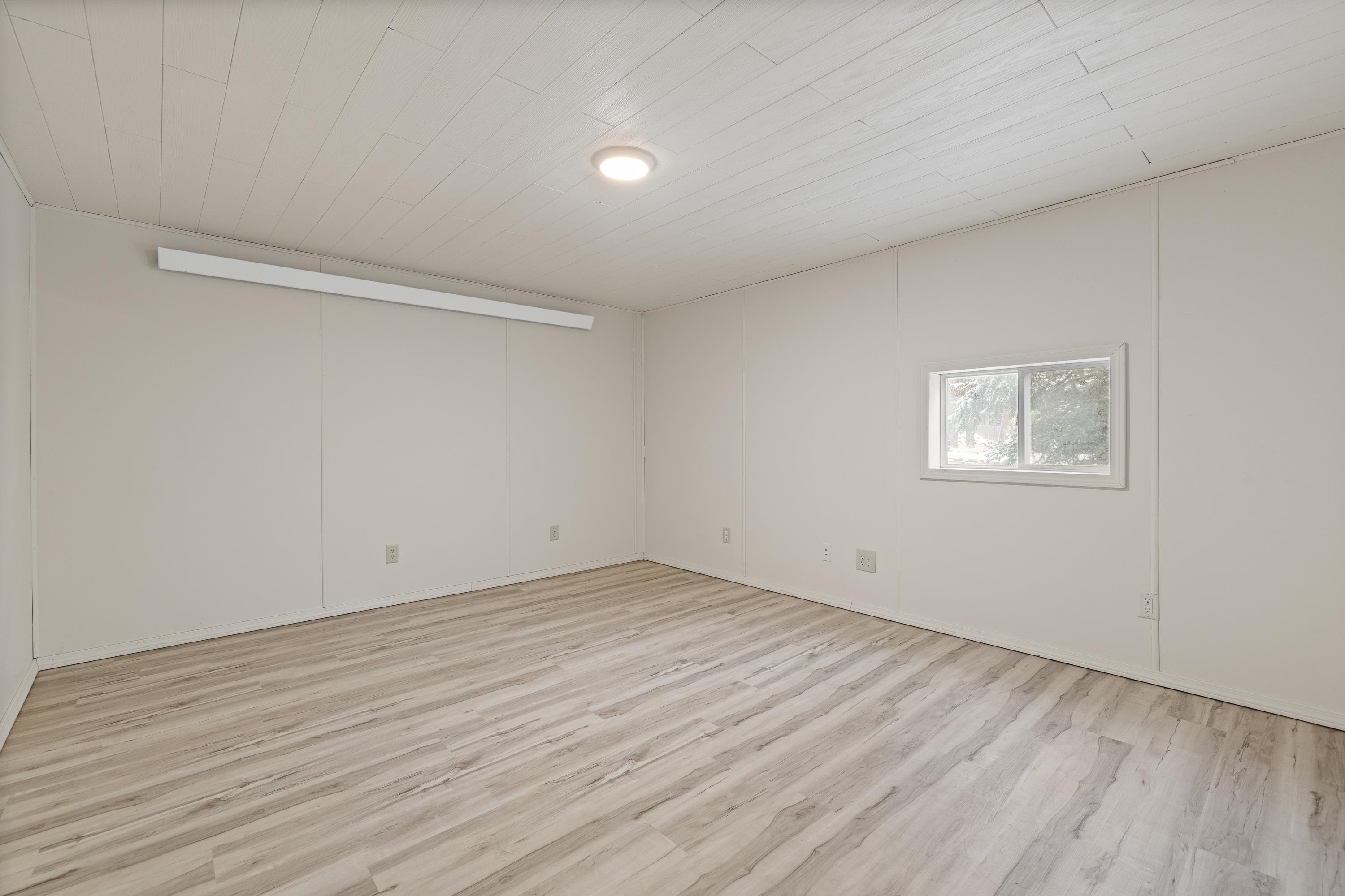 13073 Pine Cliff Circle