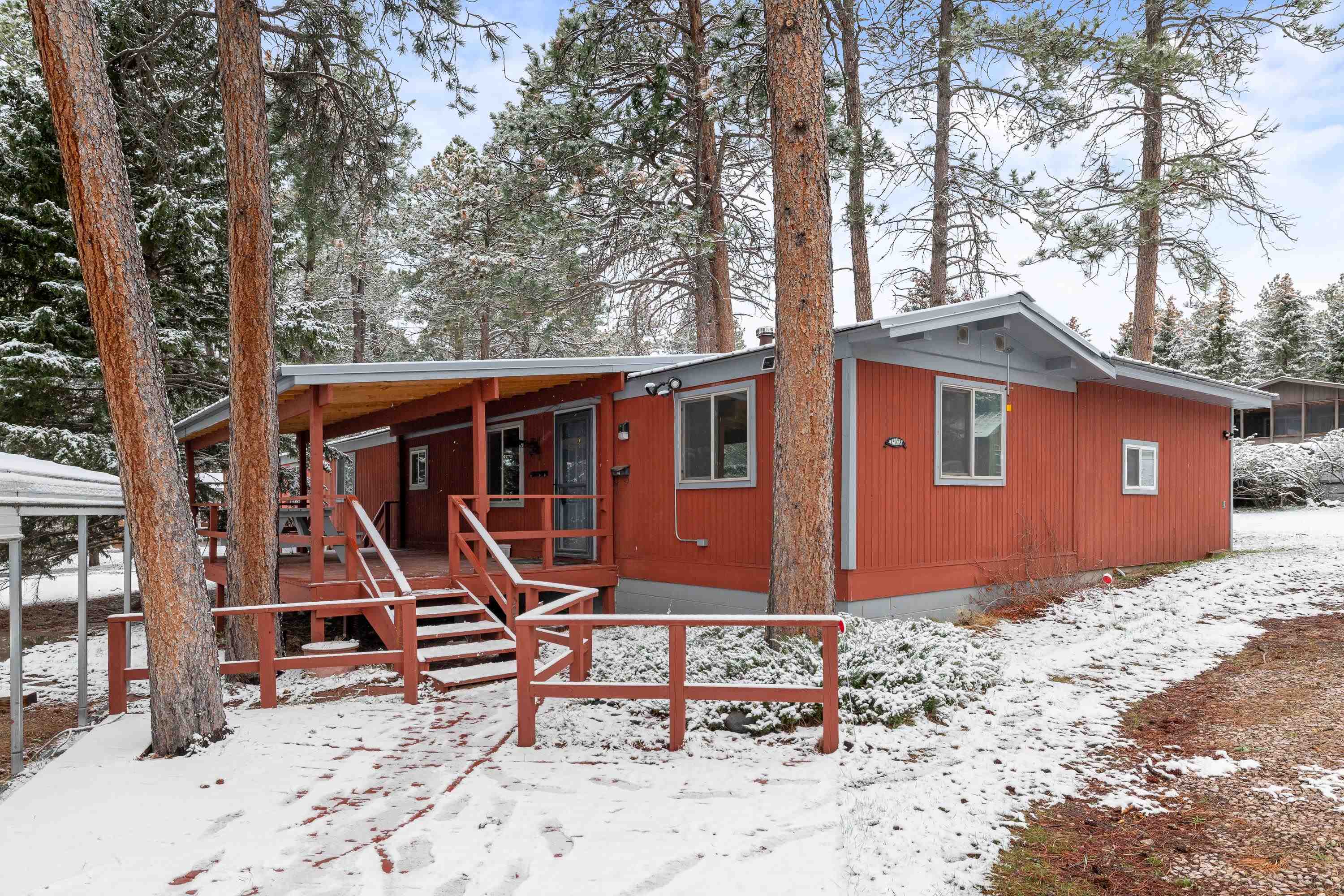 13073 Pine Cliff Circle