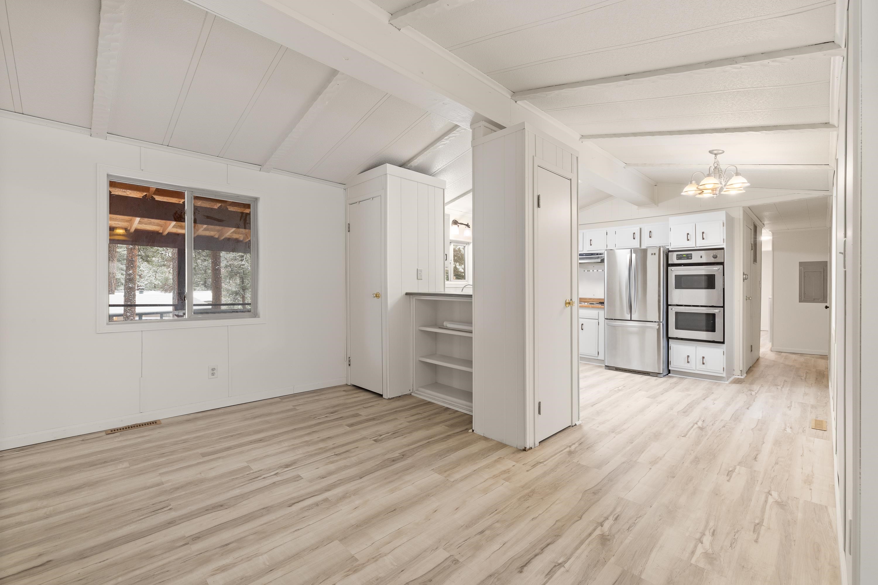 13073 Pine Cliff Circle