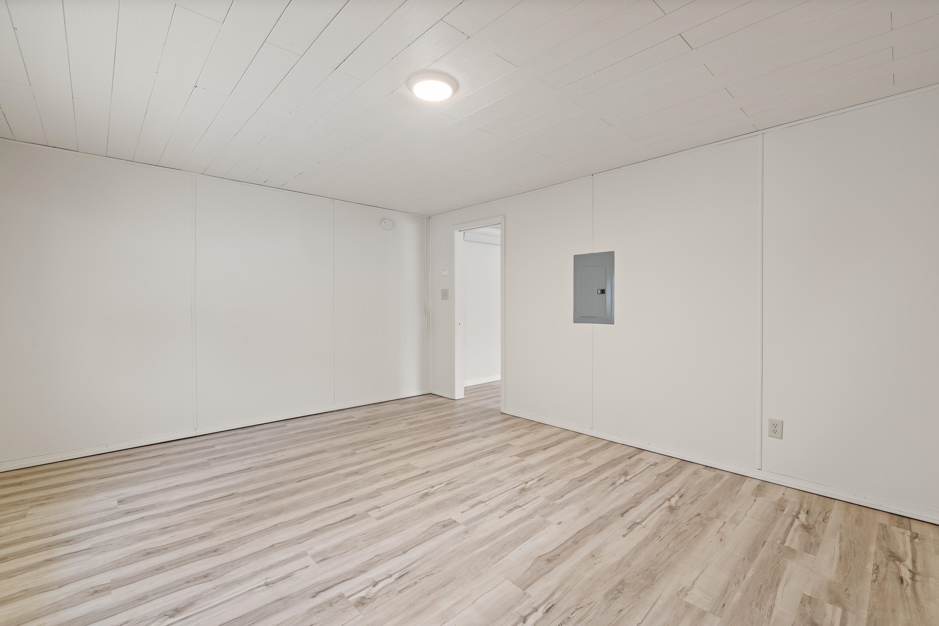 13073 Pine Cliff Circle