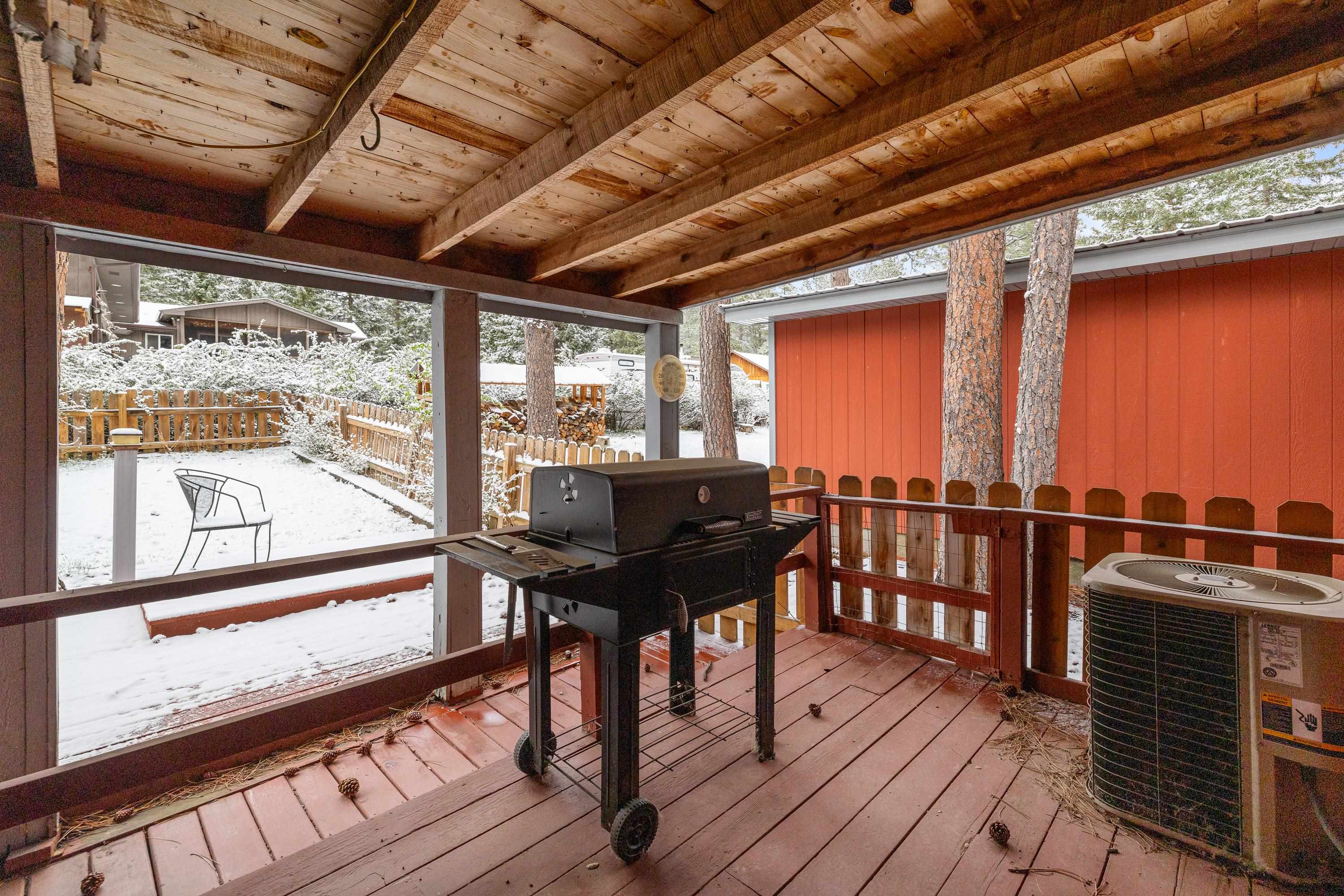 13073 Pine Cliff Circle