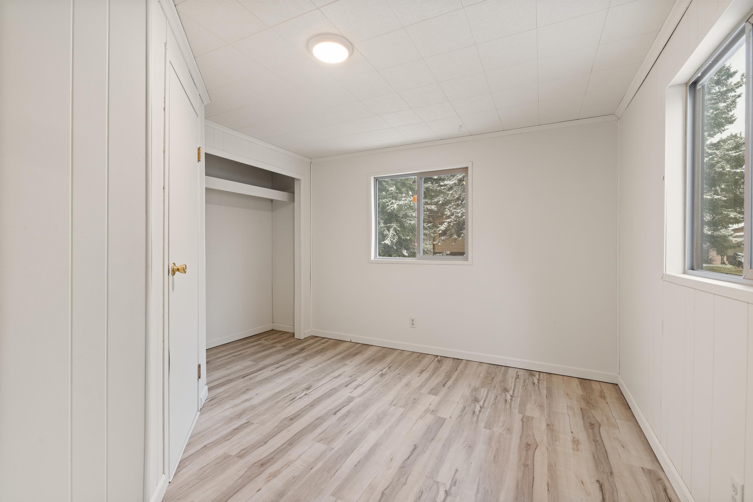 13073 Pine Cliff Circle