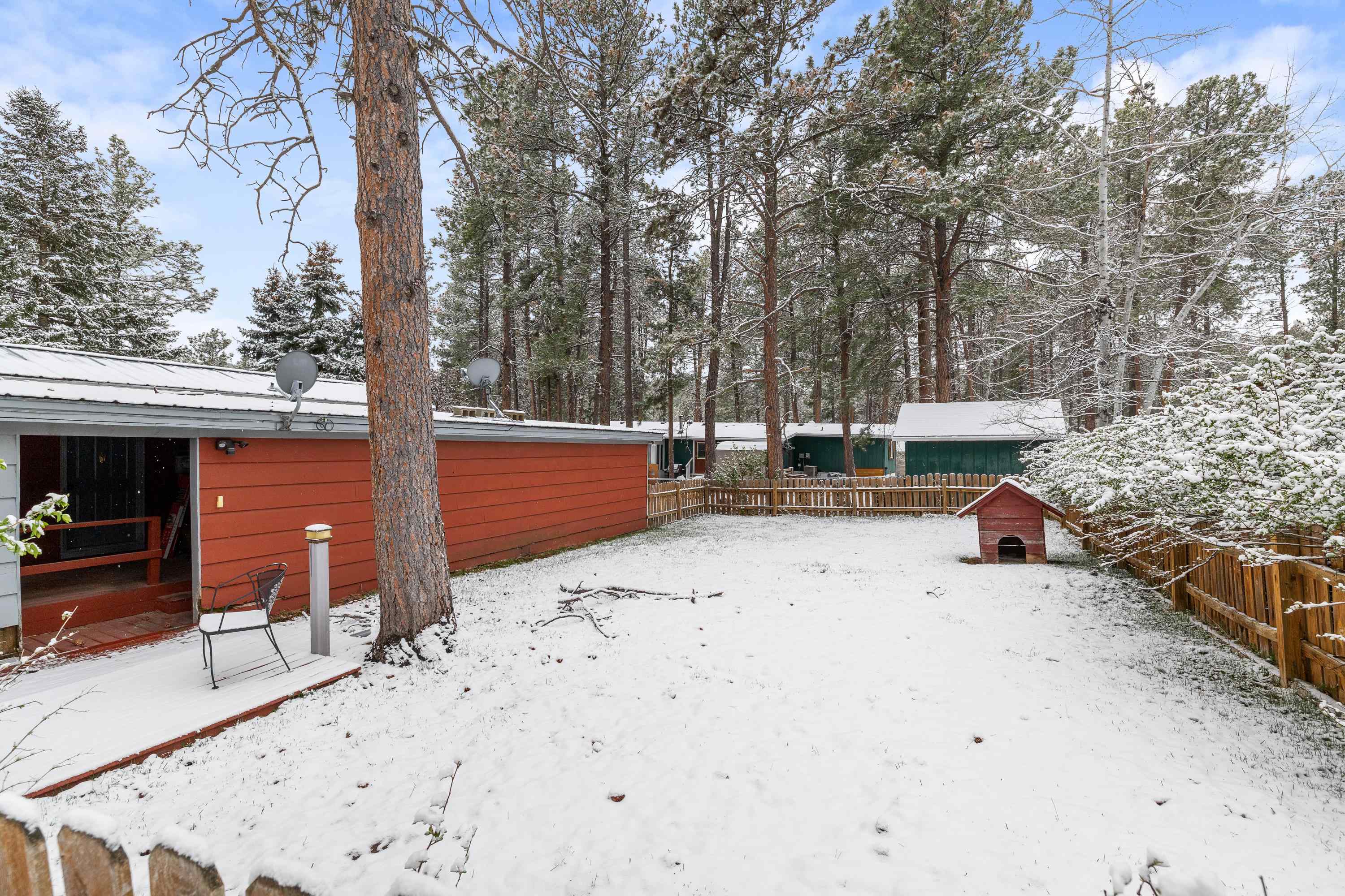 13073 Pine Cliff Circle