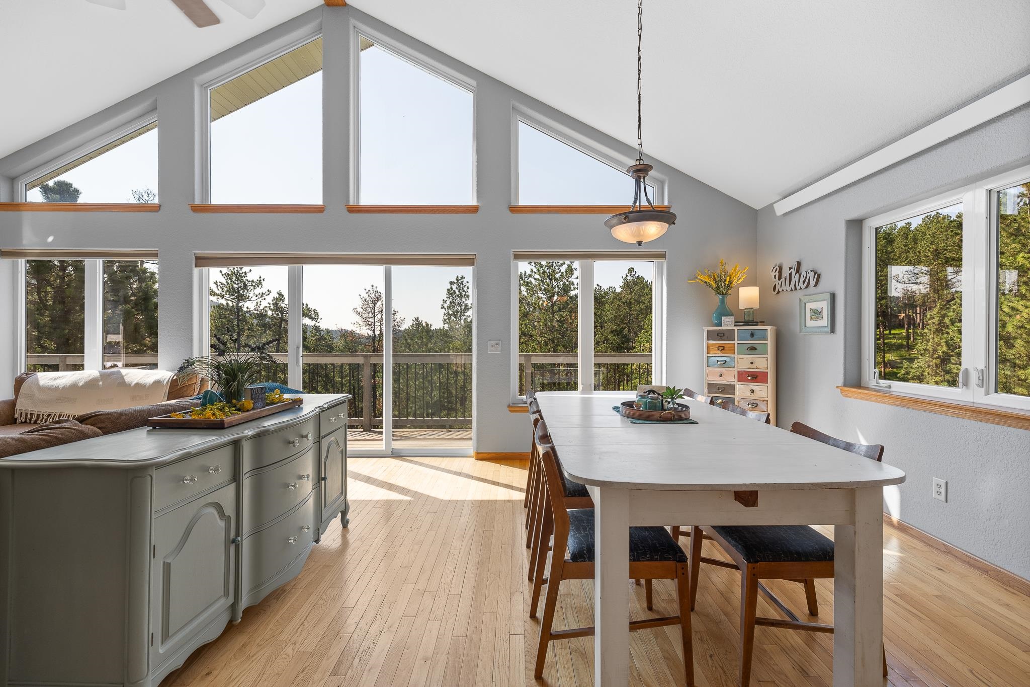 13082 Pine Cliff Circle