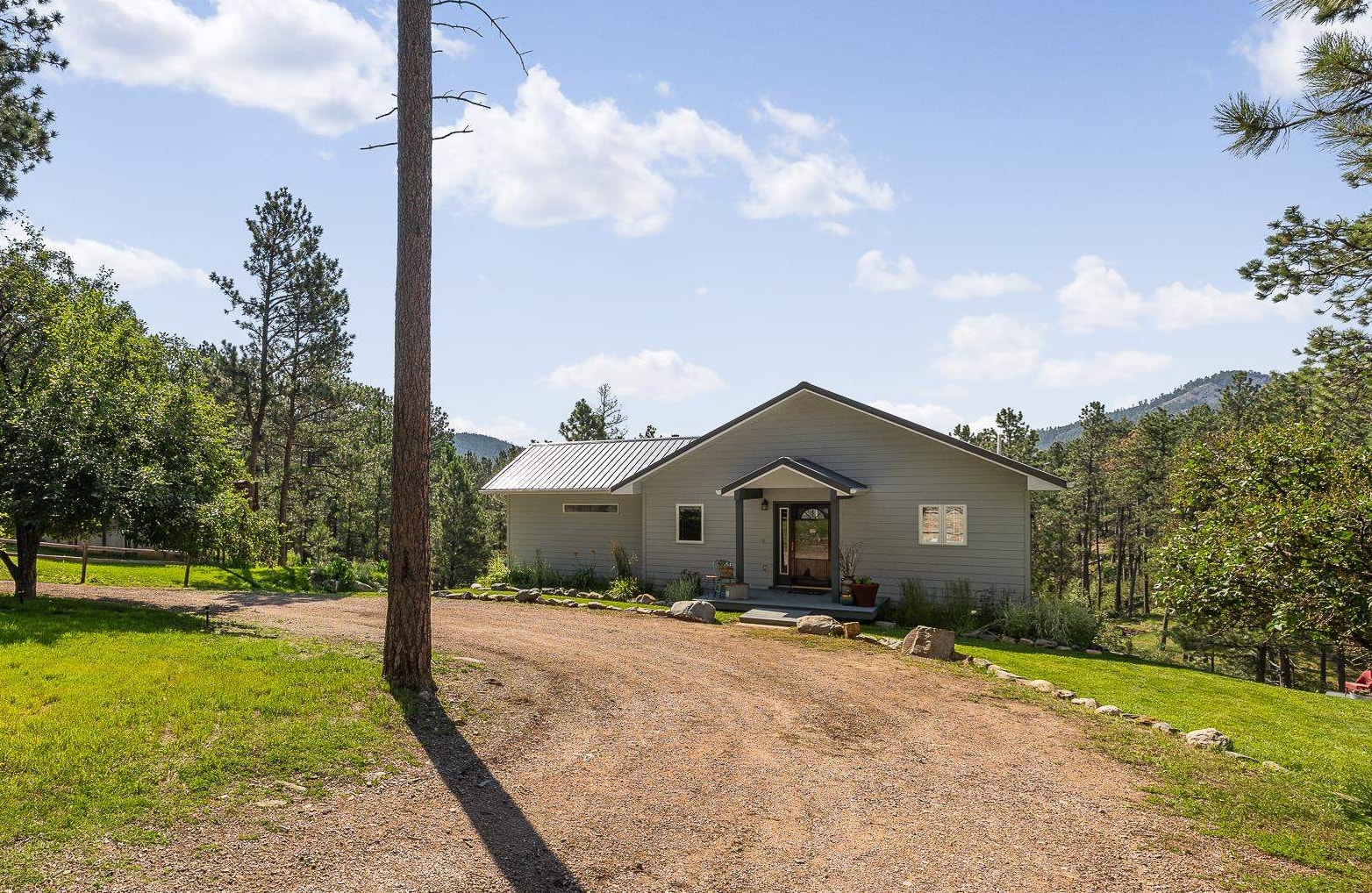 13082 Pine Cliff Circle