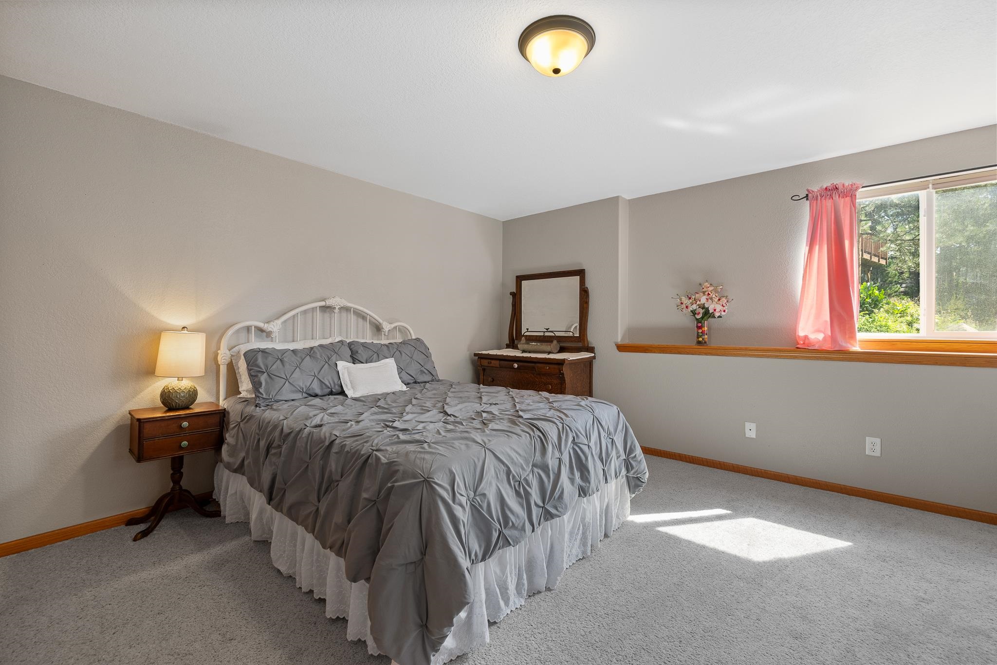 13082 Pine Cliff Circle