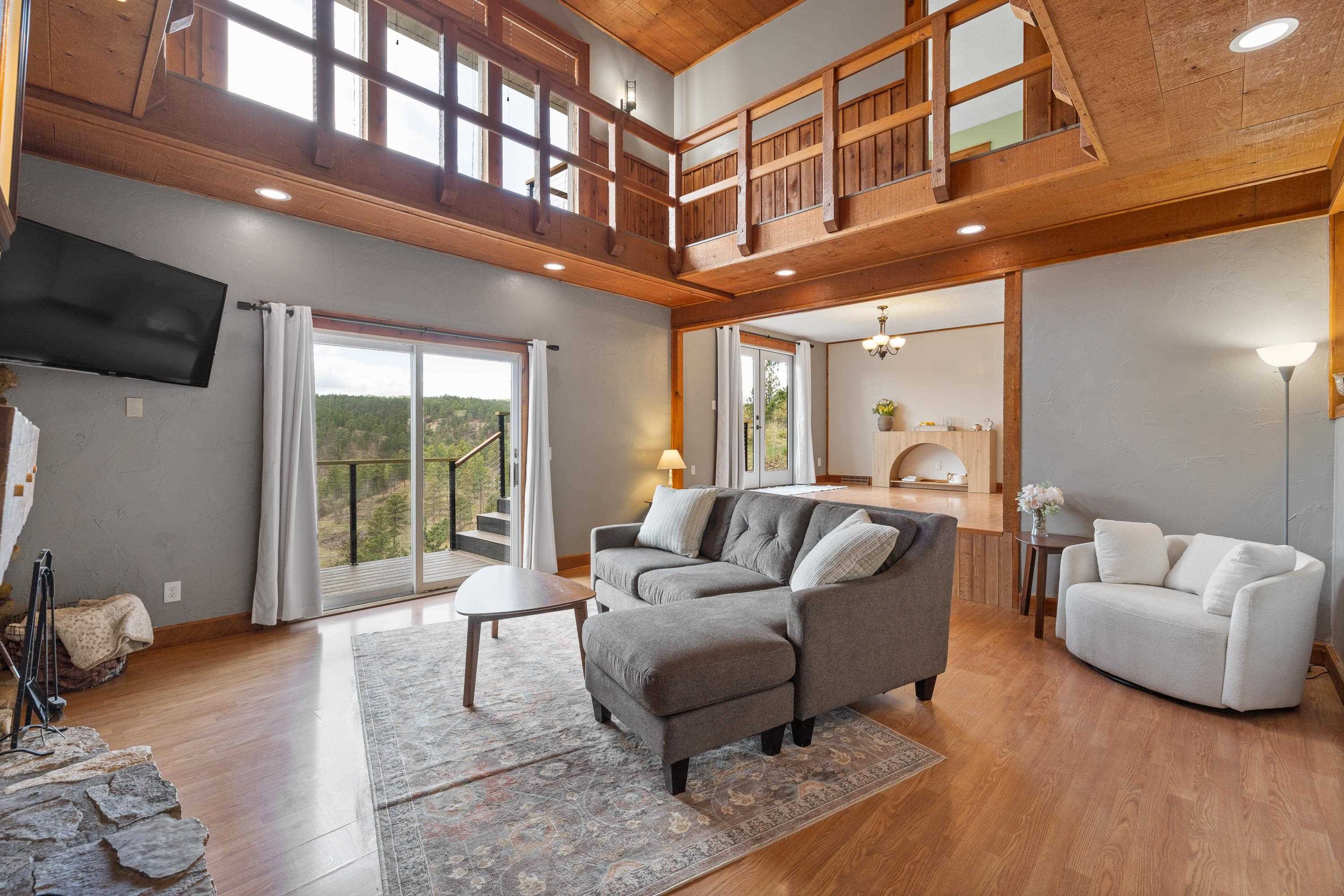 6807 Ridgeview Drive