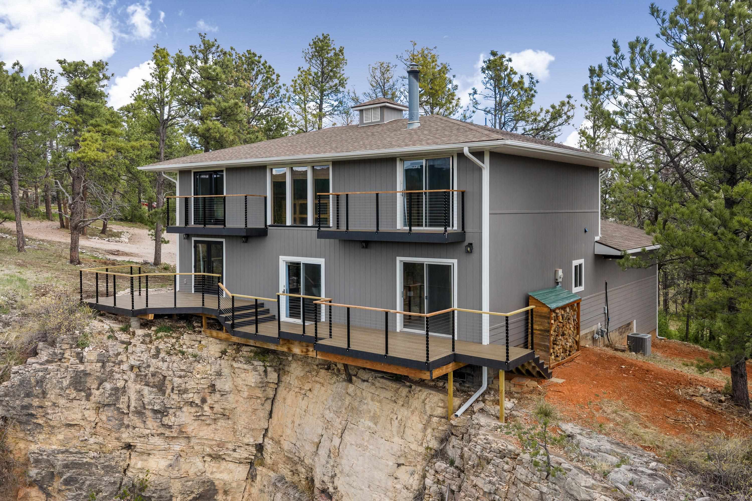 6807 Ridgeview Drive