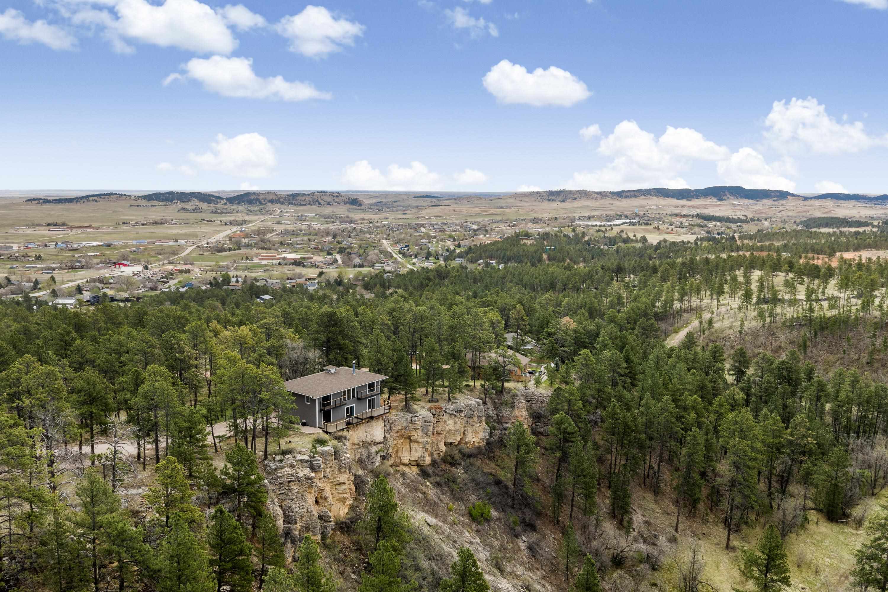 6807 Ridgeview Drive