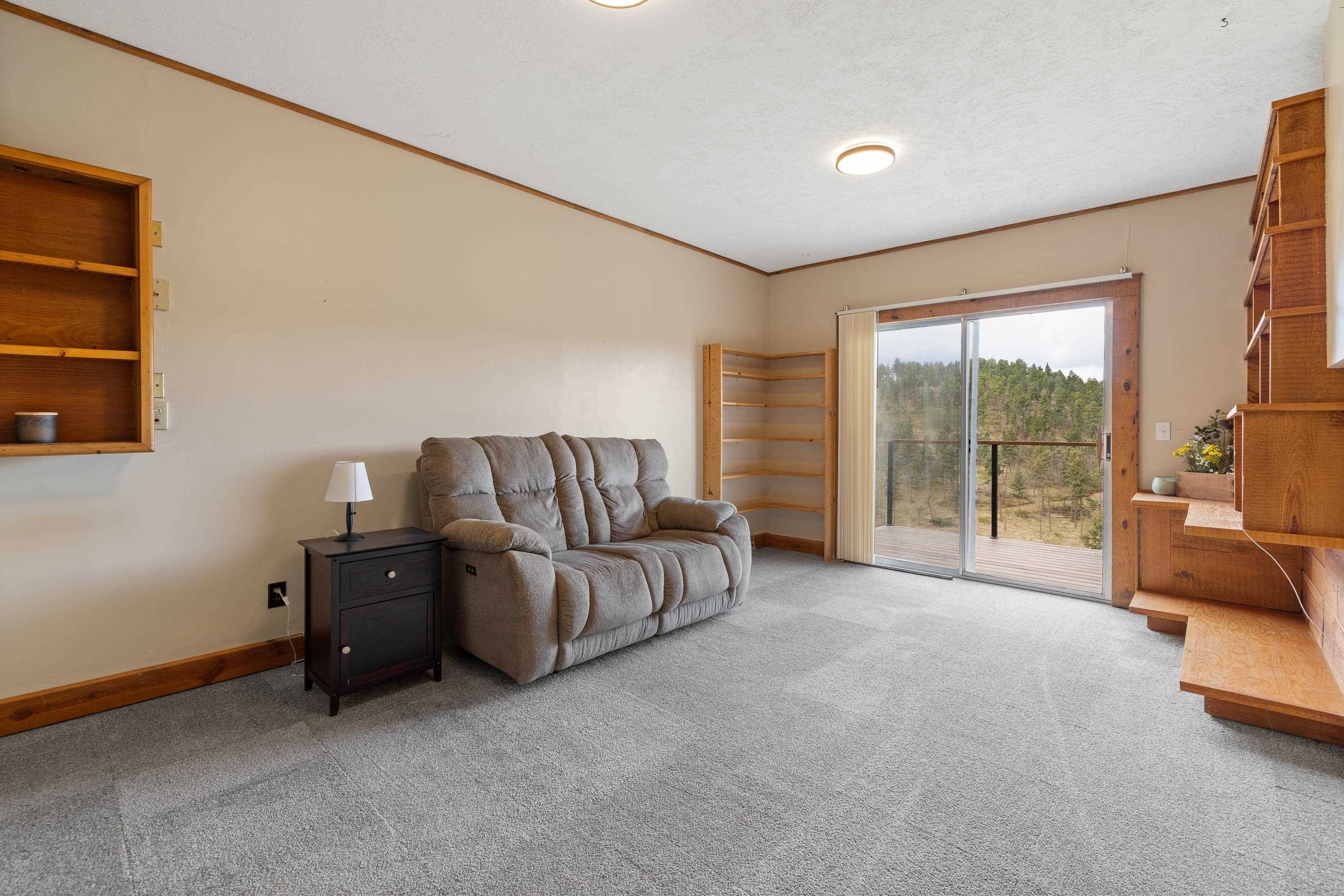 6807 Ridgeview Drive