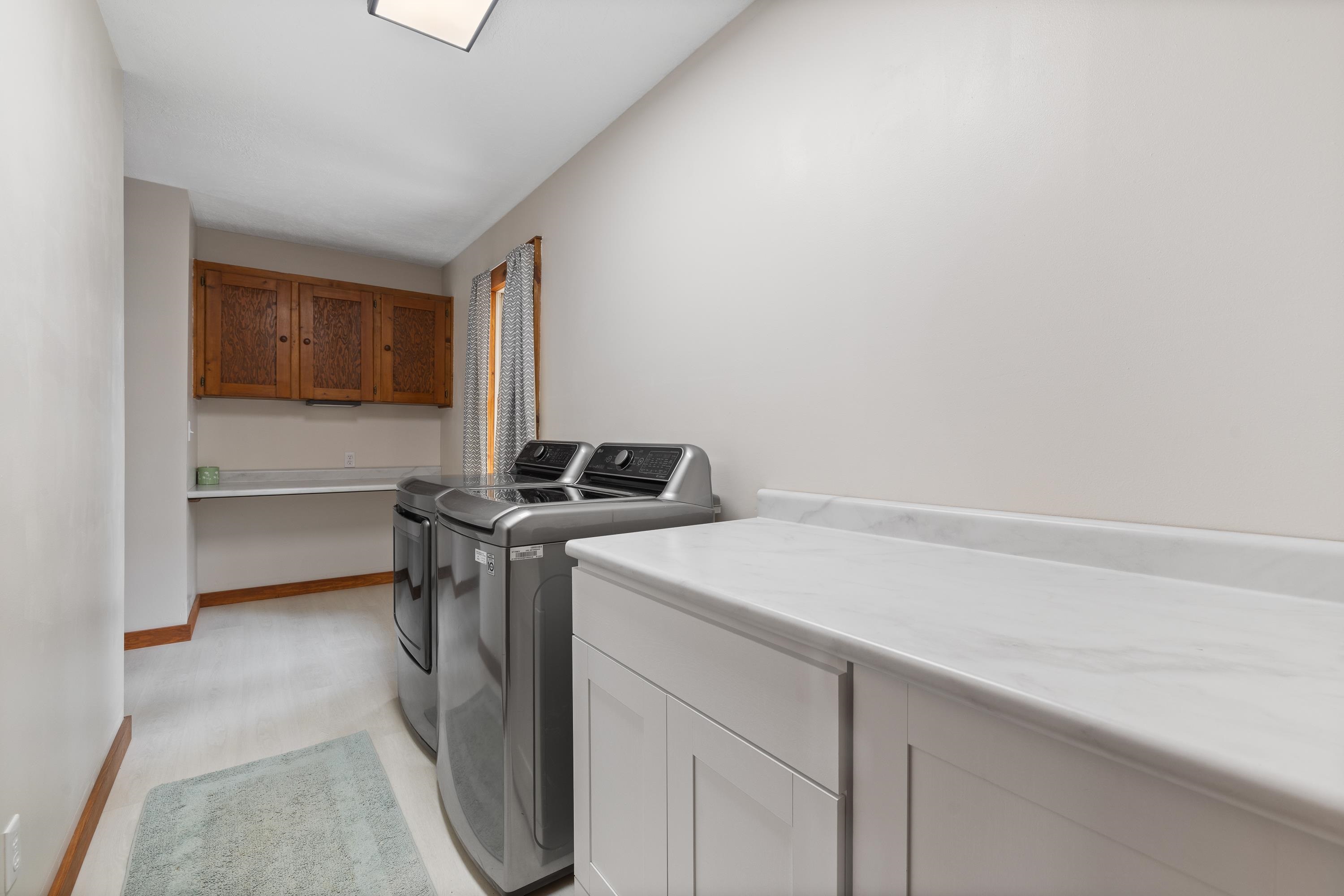6807 Ridgeview Drive