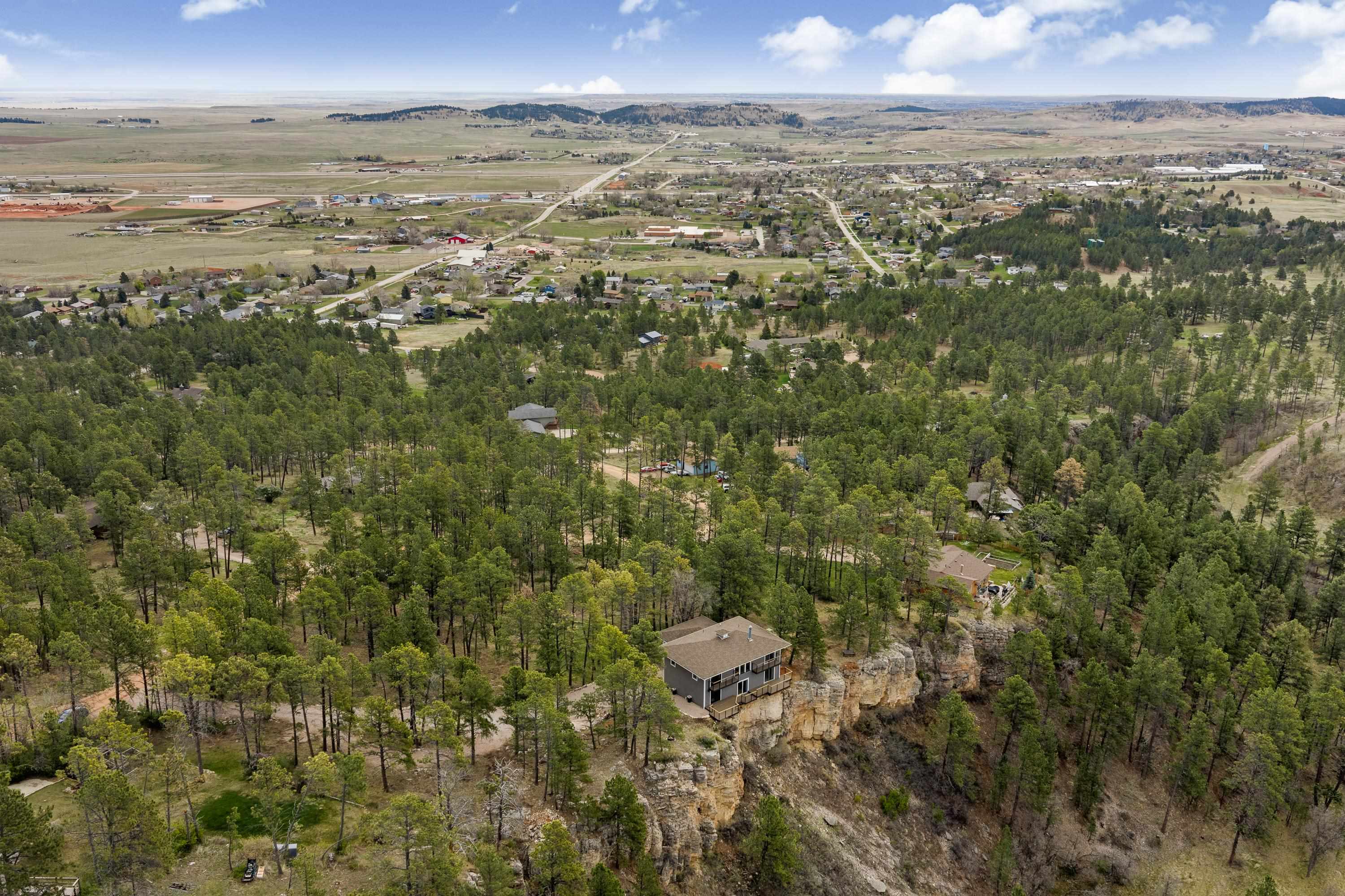 6807 Ridgeview Drive