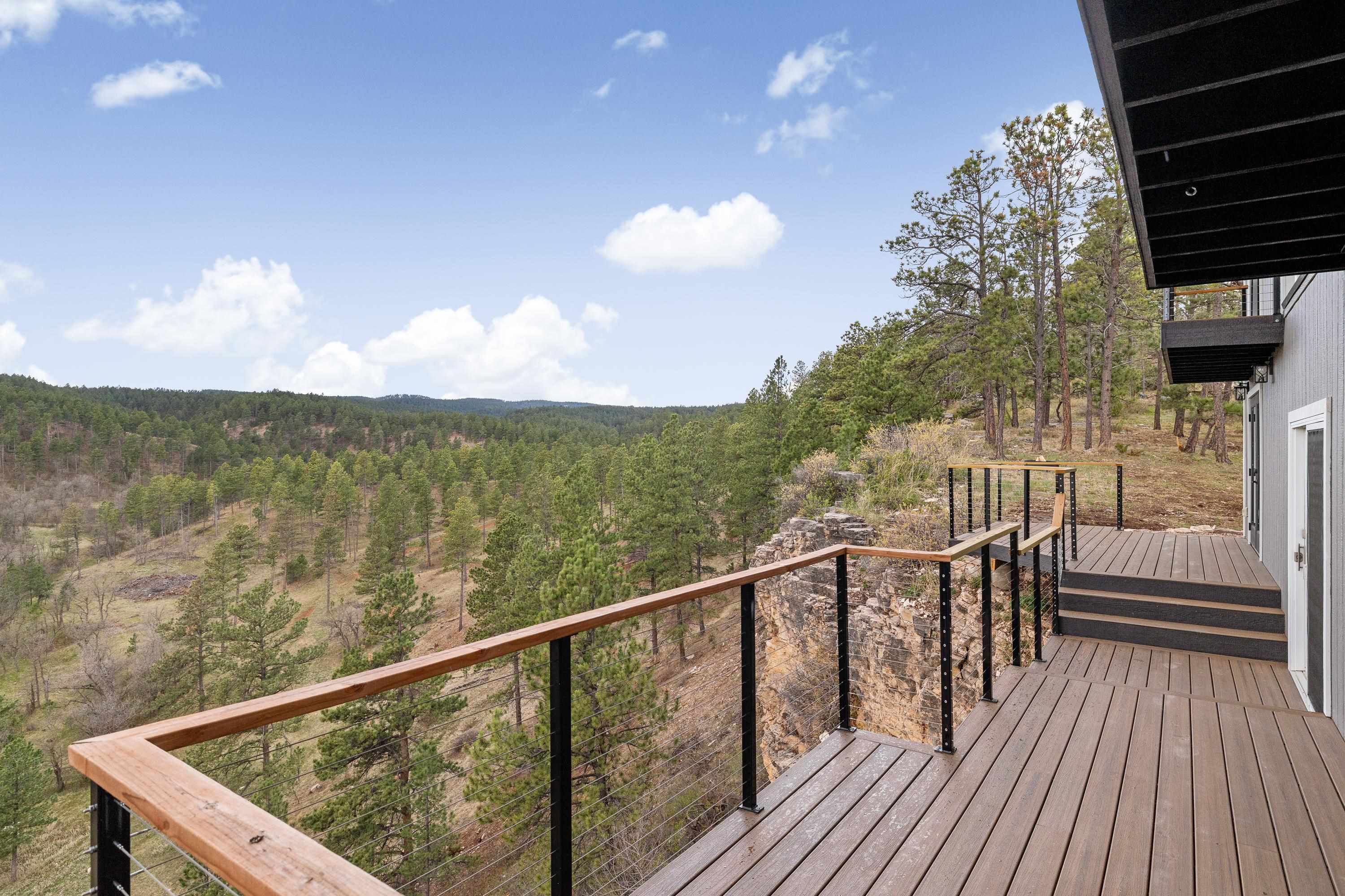 6807 Ridgeview Drive