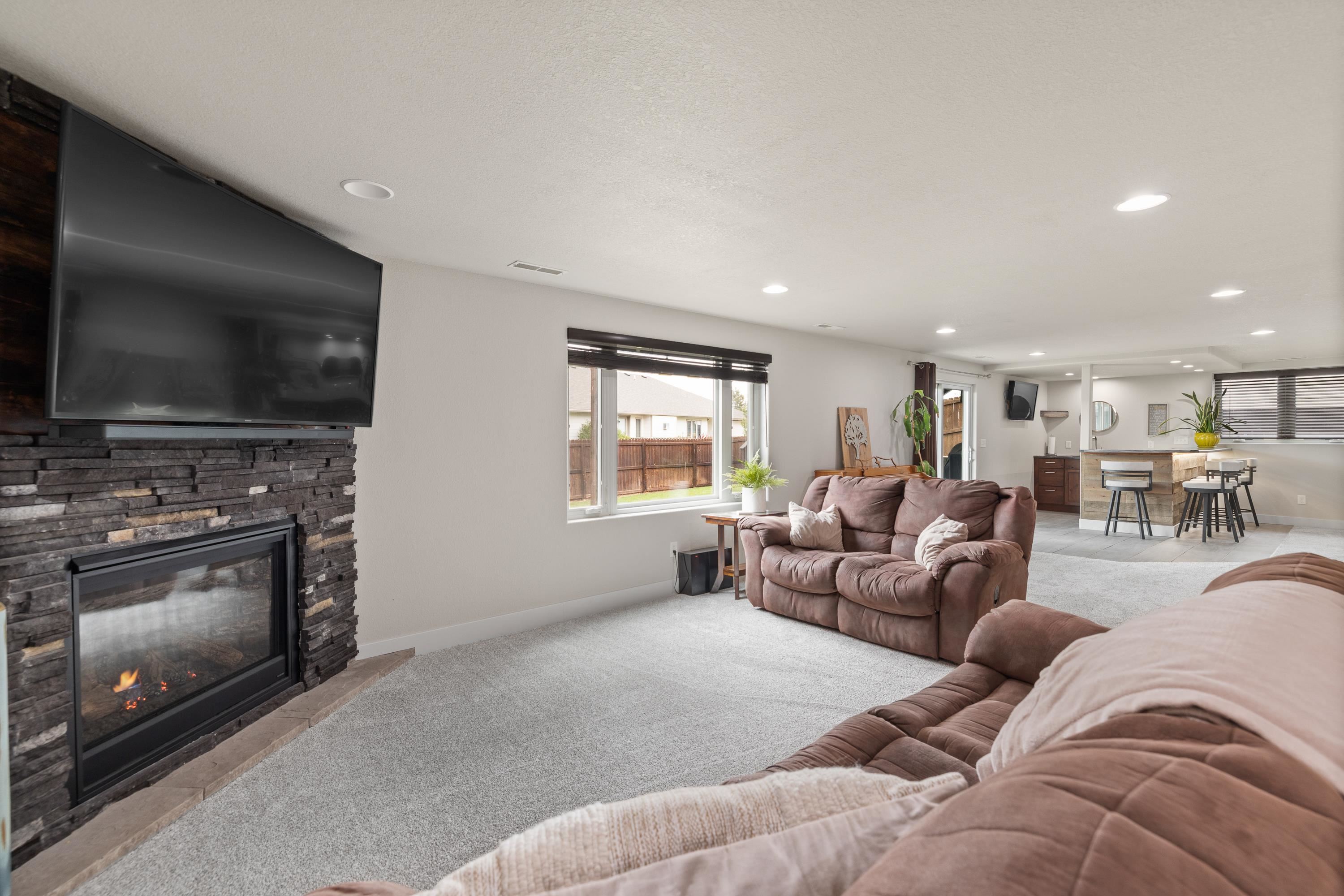 4306 Vinecliff Drive
