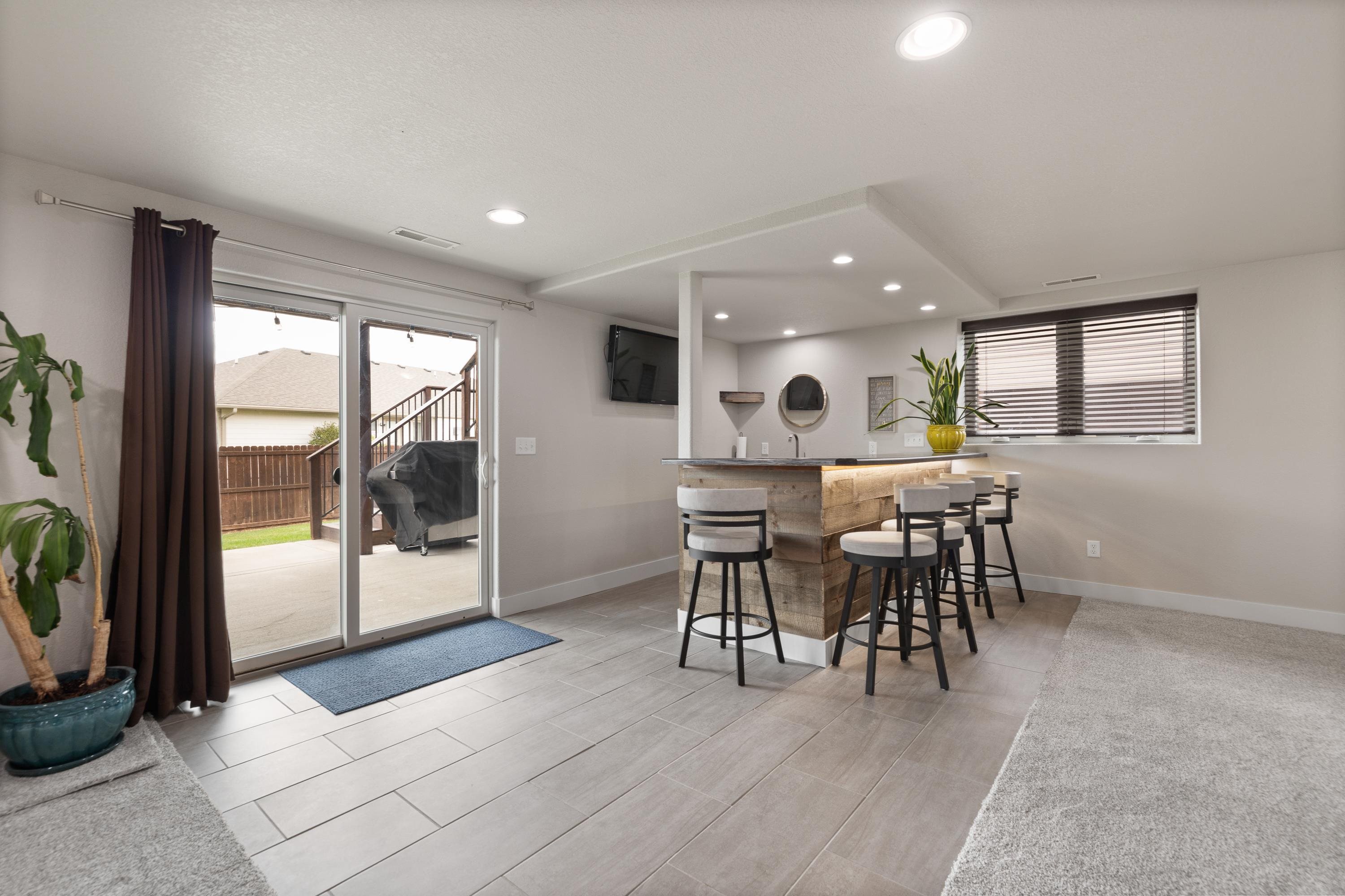 4306 Vinecliff Drive