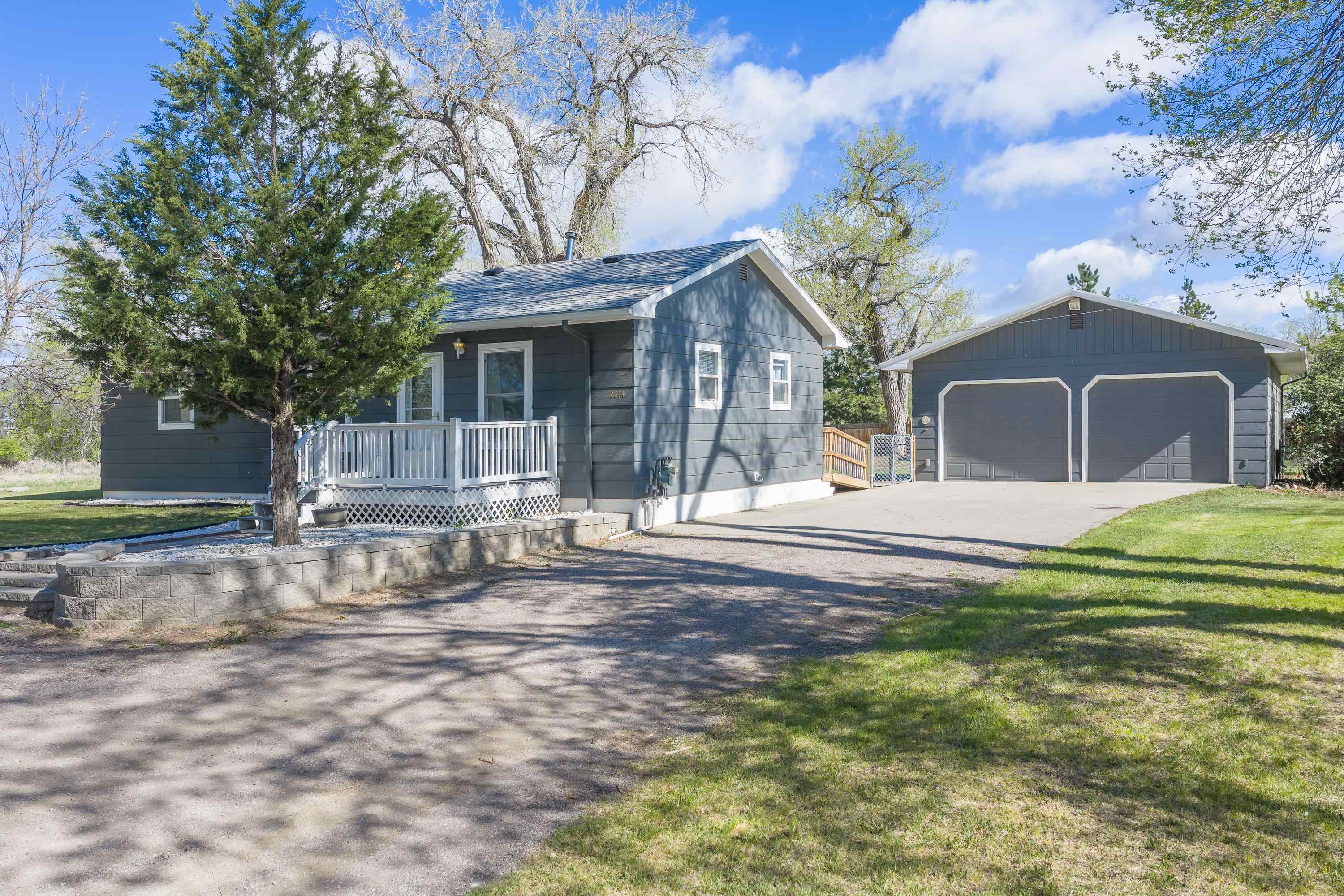 2814 Martin Ln