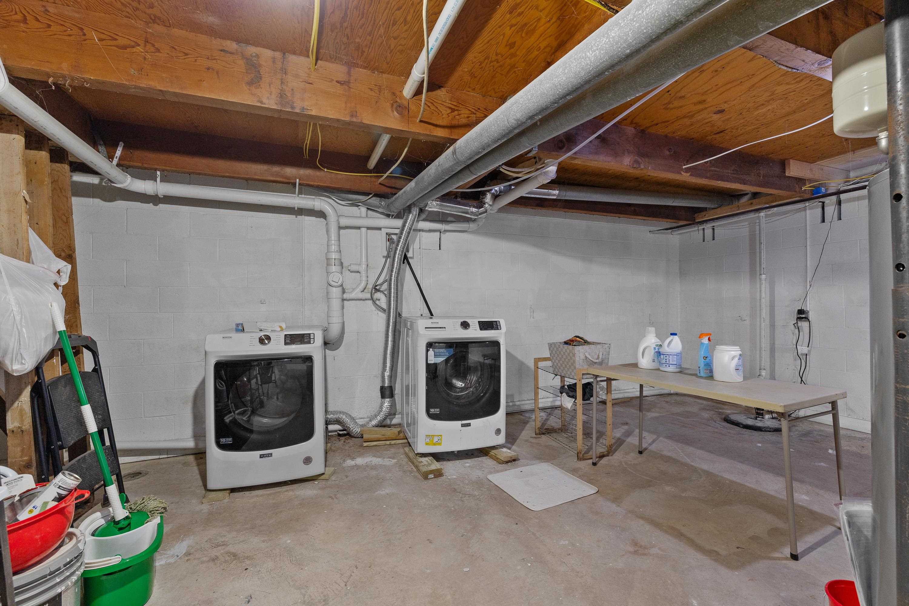 2814 Martin Ln