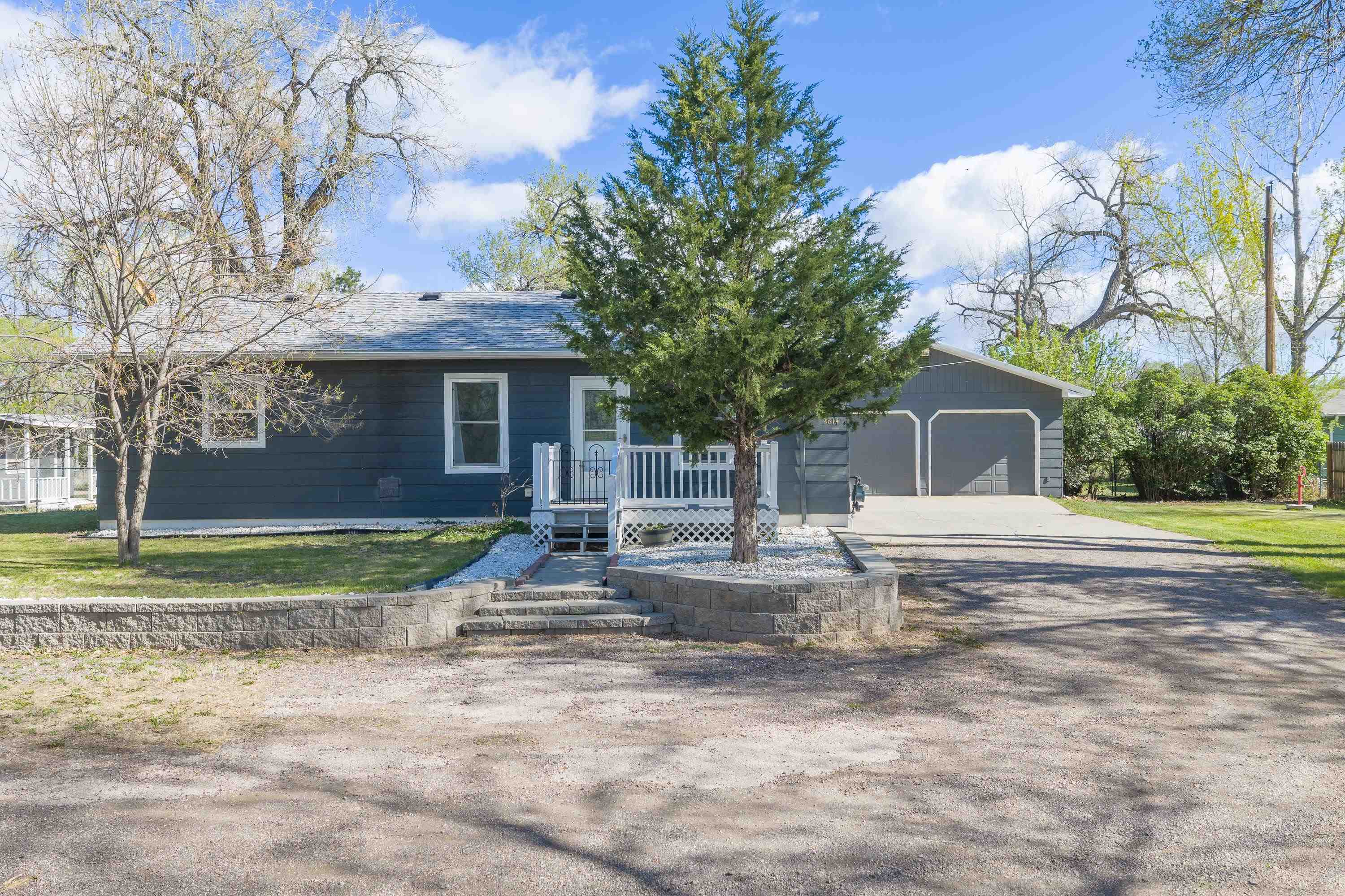 2814 Martin Ln