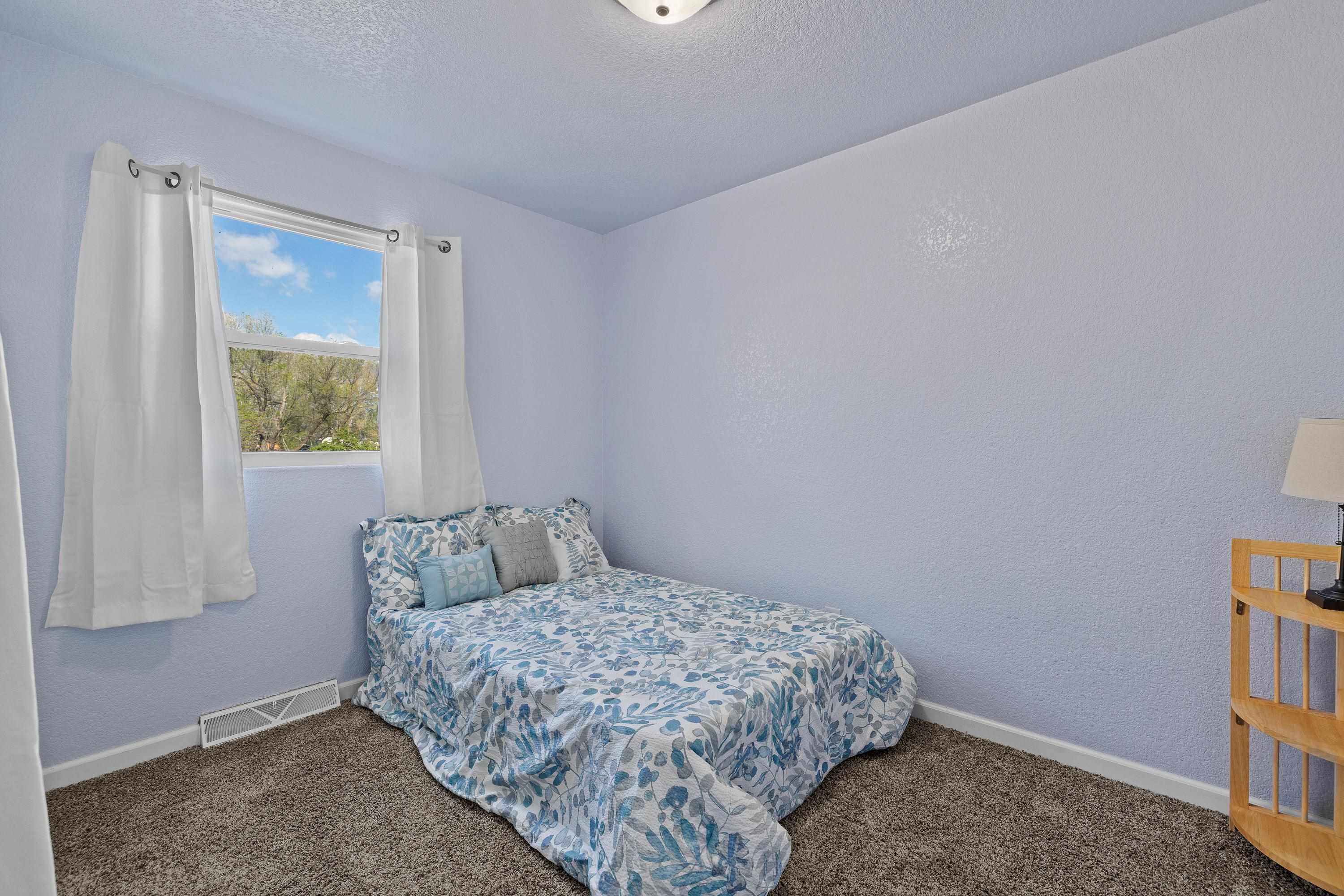 2814 Martin Ln