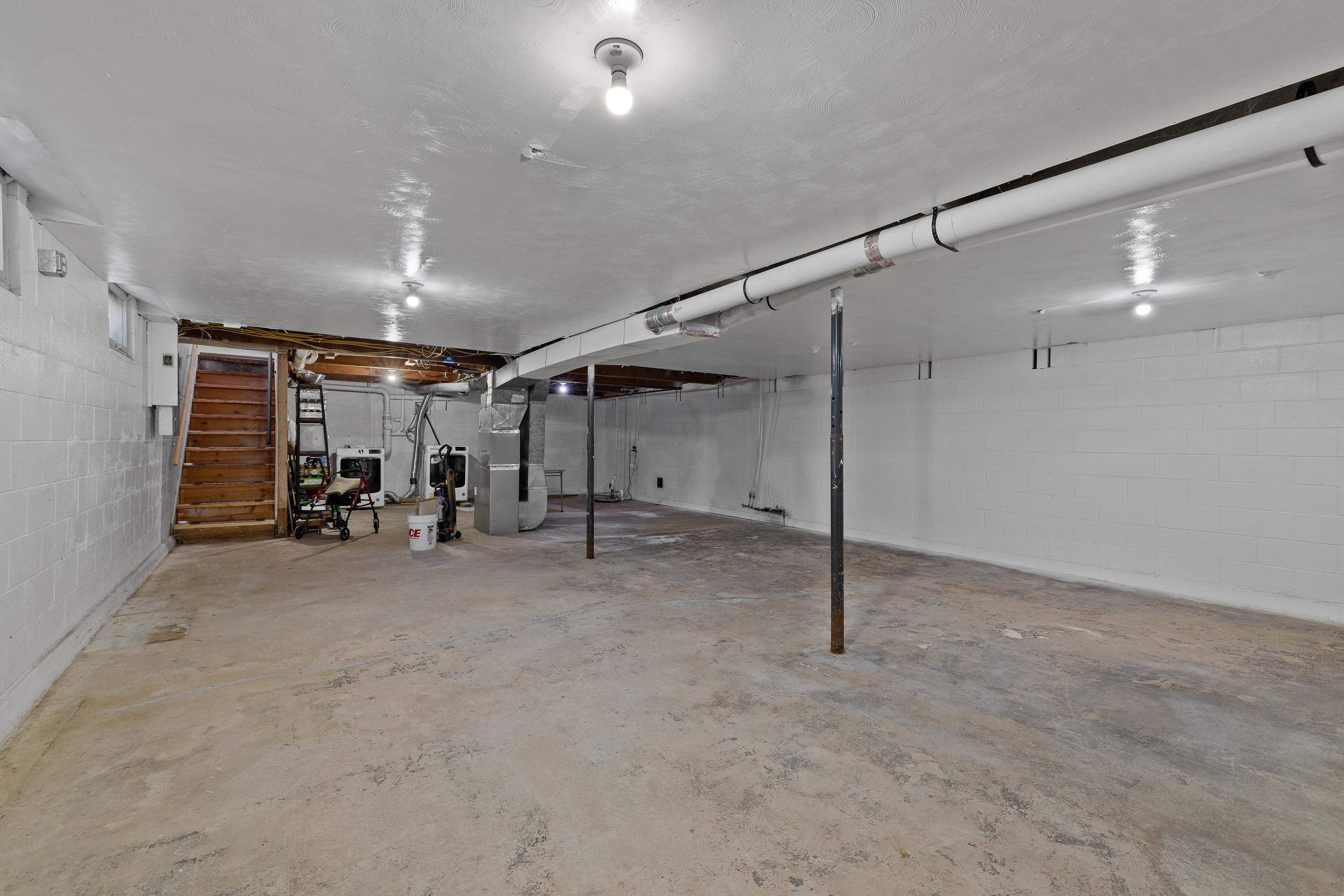 2814 Martin Ln