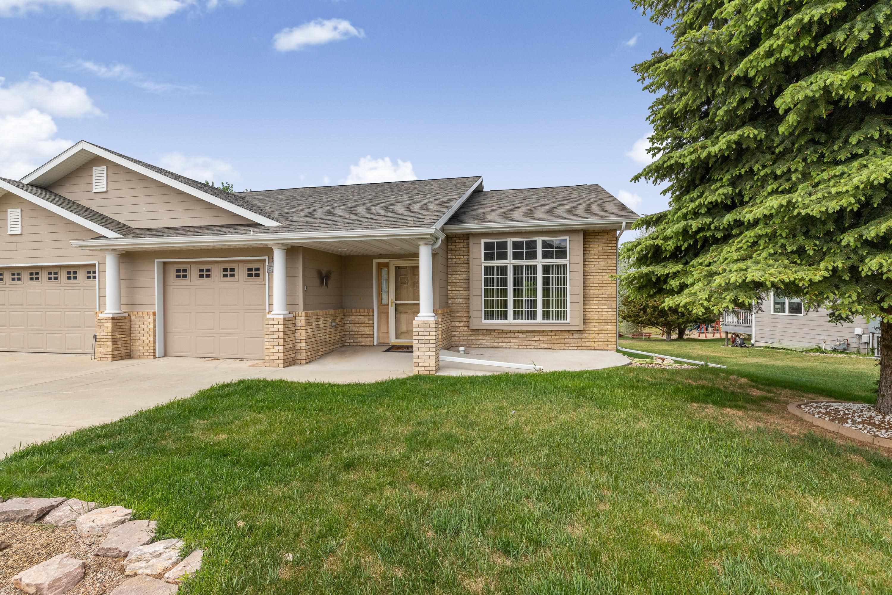 1823 Sunny Springs Drive