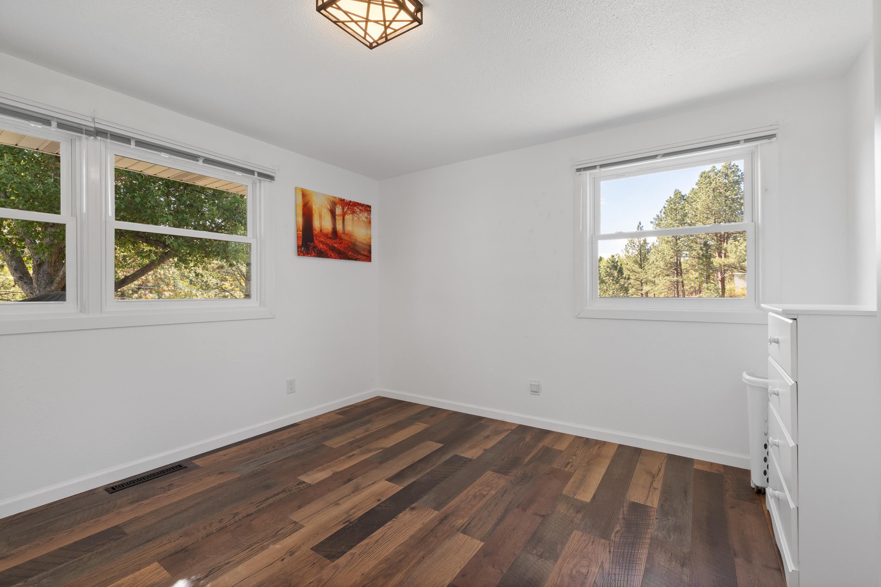 4870 Skyview Drive