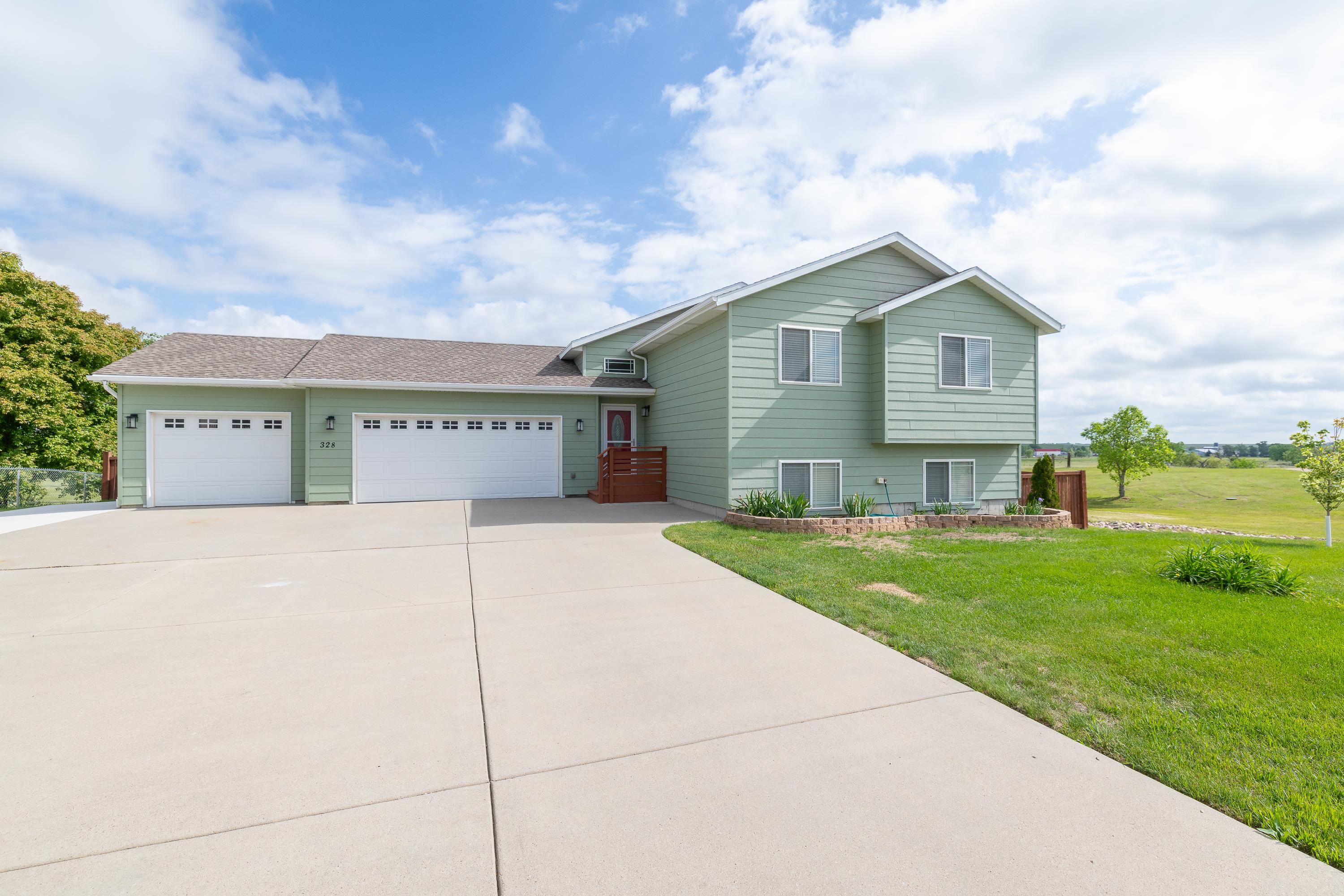 328 Ruhe Lane