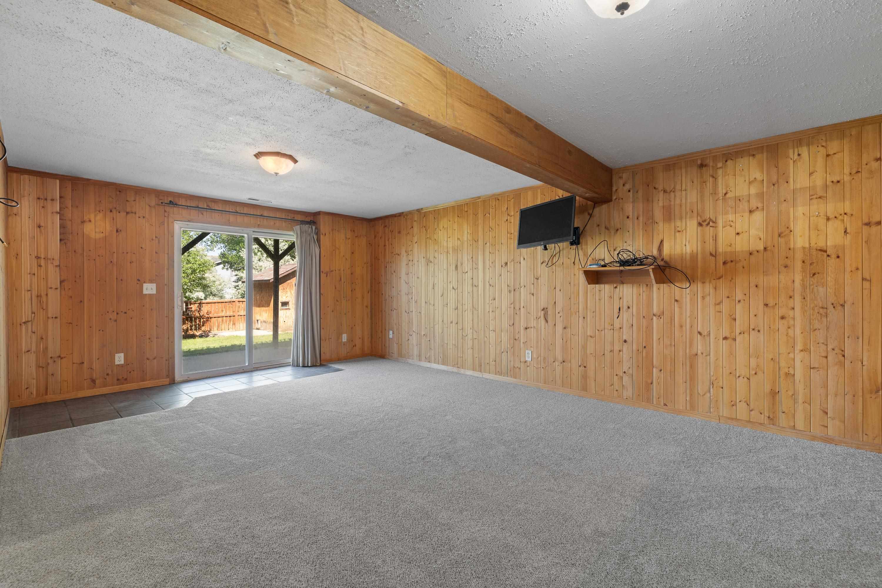 1029 Pennington Street