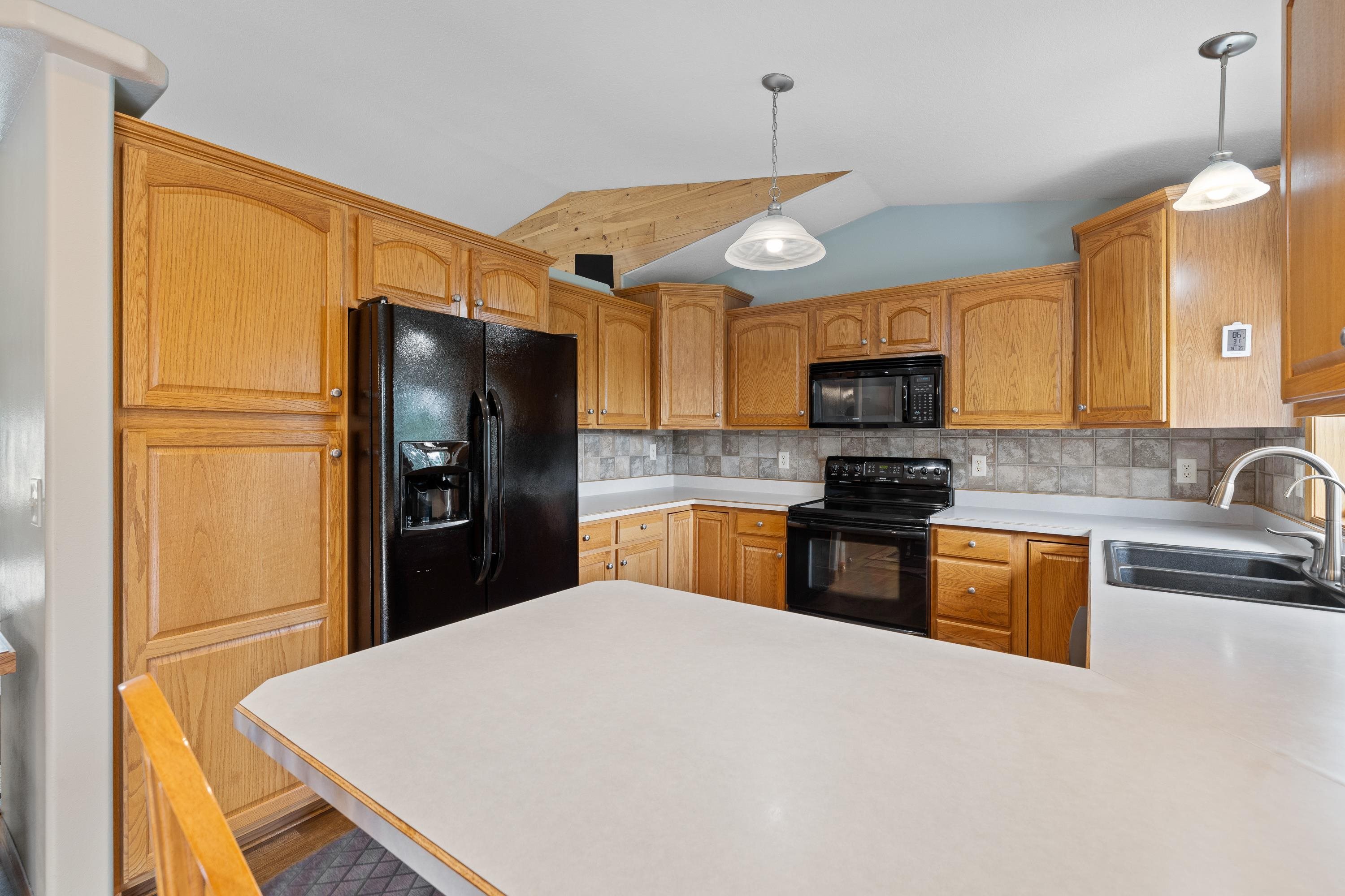 9850 Kingsbury Ct